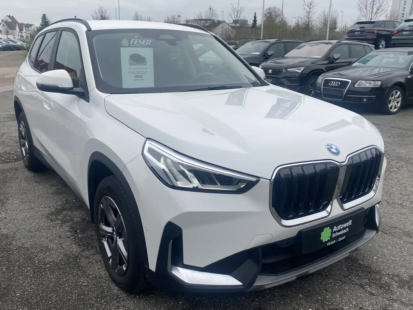 BMW X1 20 d xDrive Mild-Hybrid LED SHZ AHK eKLAP KAM Weiß - 2