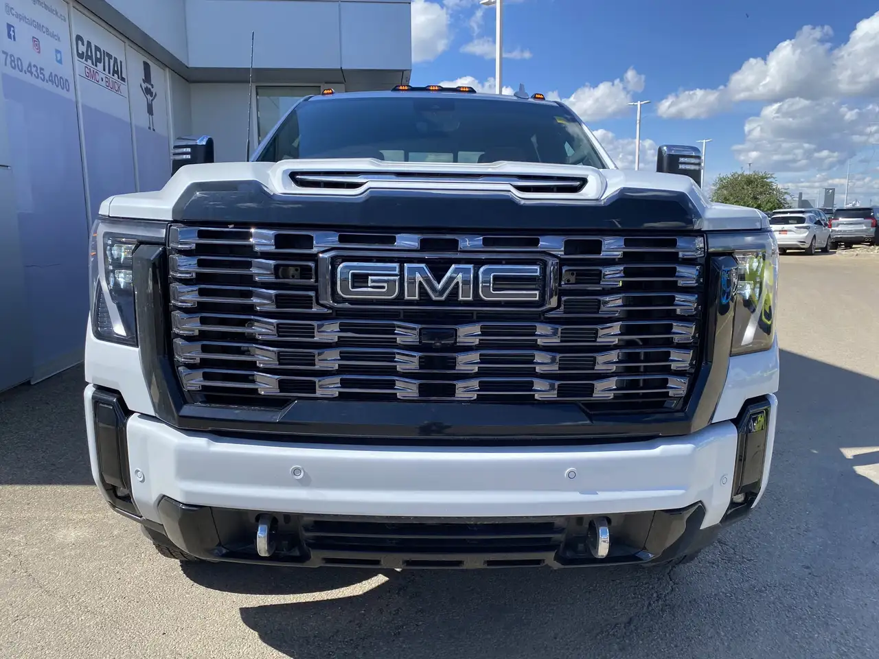 GMC Sierra 3500HD снимка GMC Sierra 3500HD