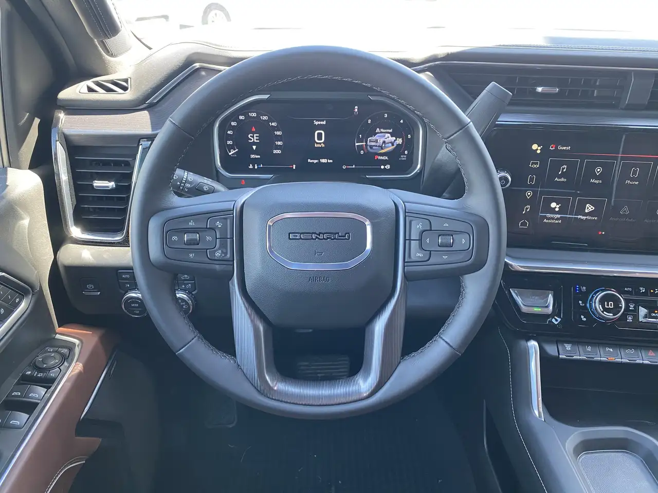 GMC Sierra 3500HD снимка GMC Sierra 3500HD