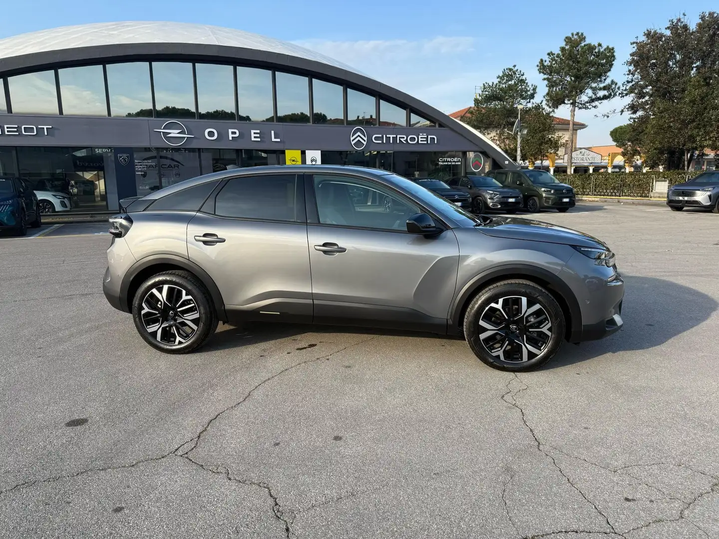 Citroen C4 Hybrid 145 e-DCS6 Max Grigio - 2