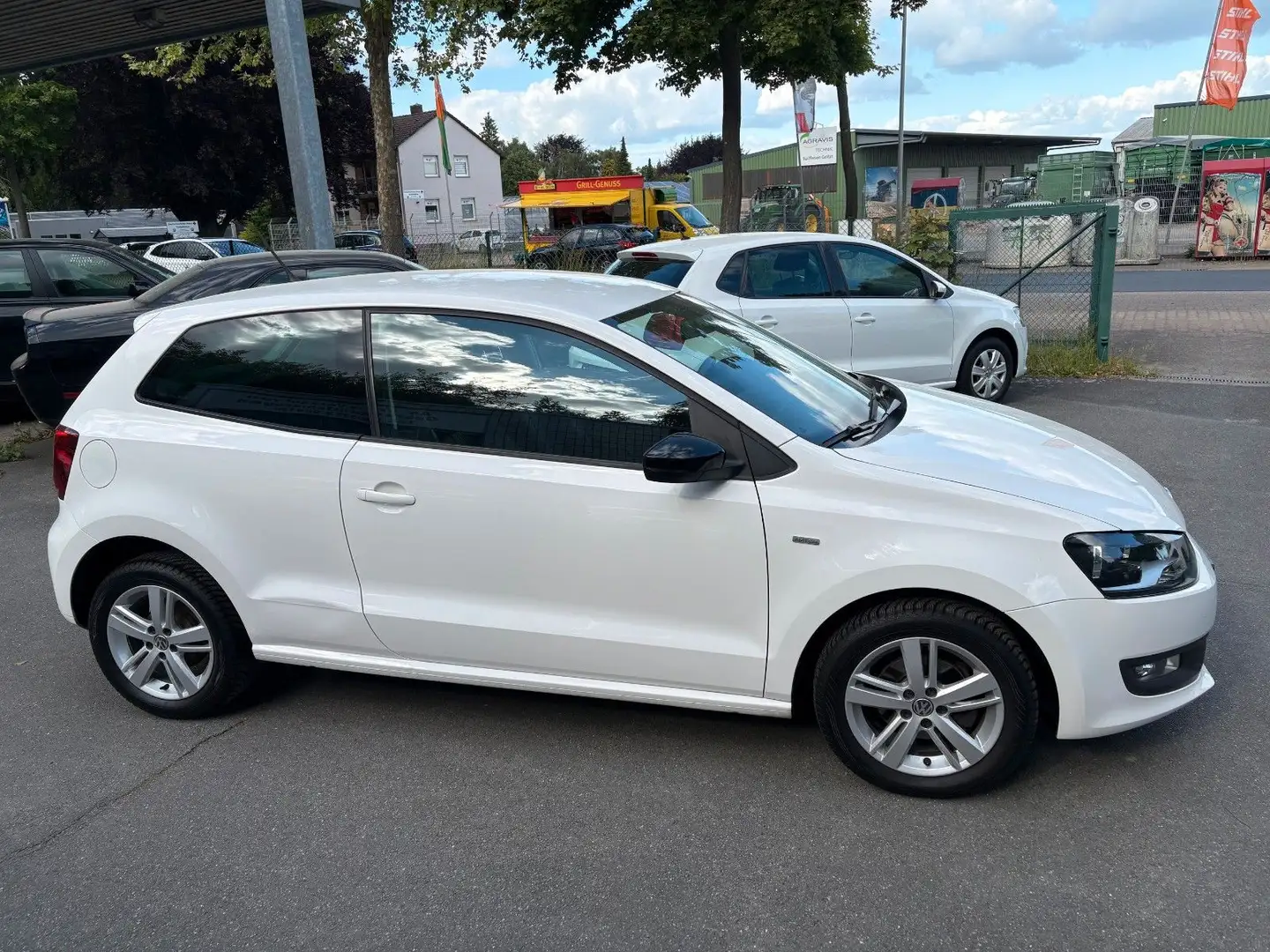 Volkswagen Polo 1.2 44kW MATCH Biały - 2