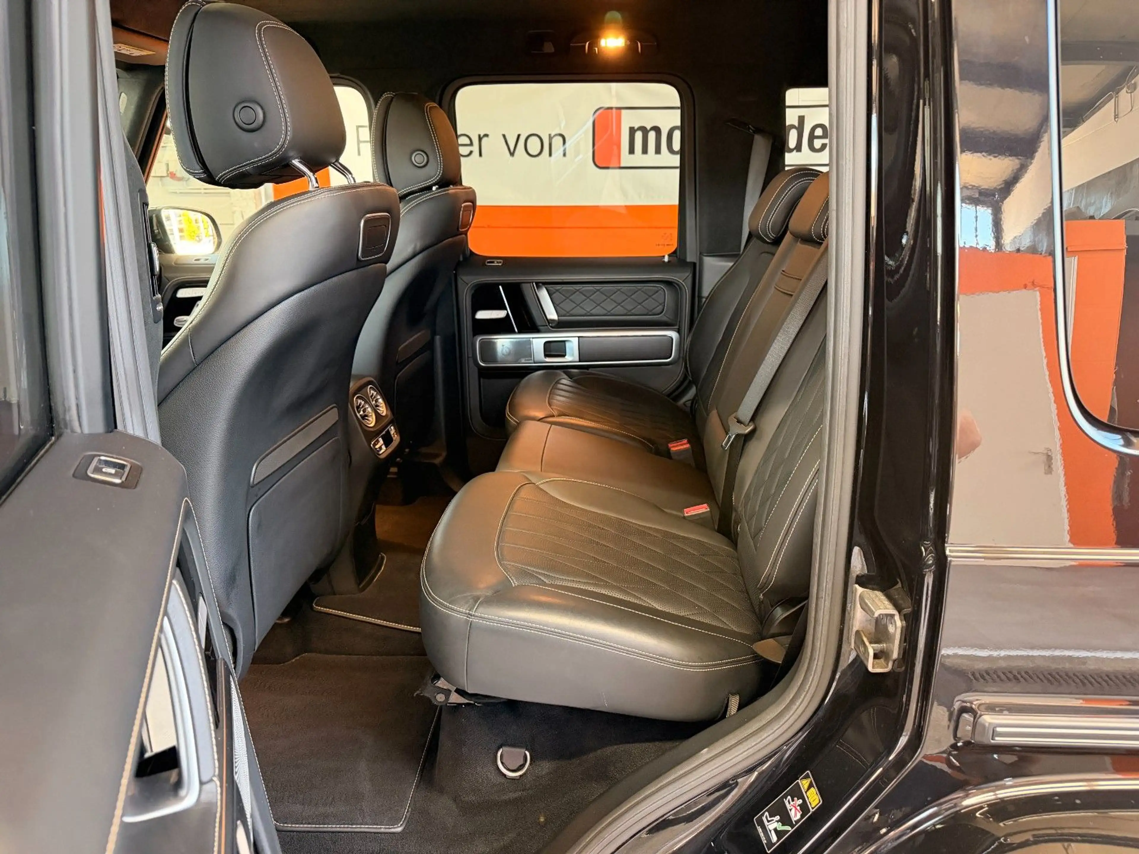 Mercedes-Benz G 400 G400d Stronger than time Edition Manufaktur AMG — photo 11