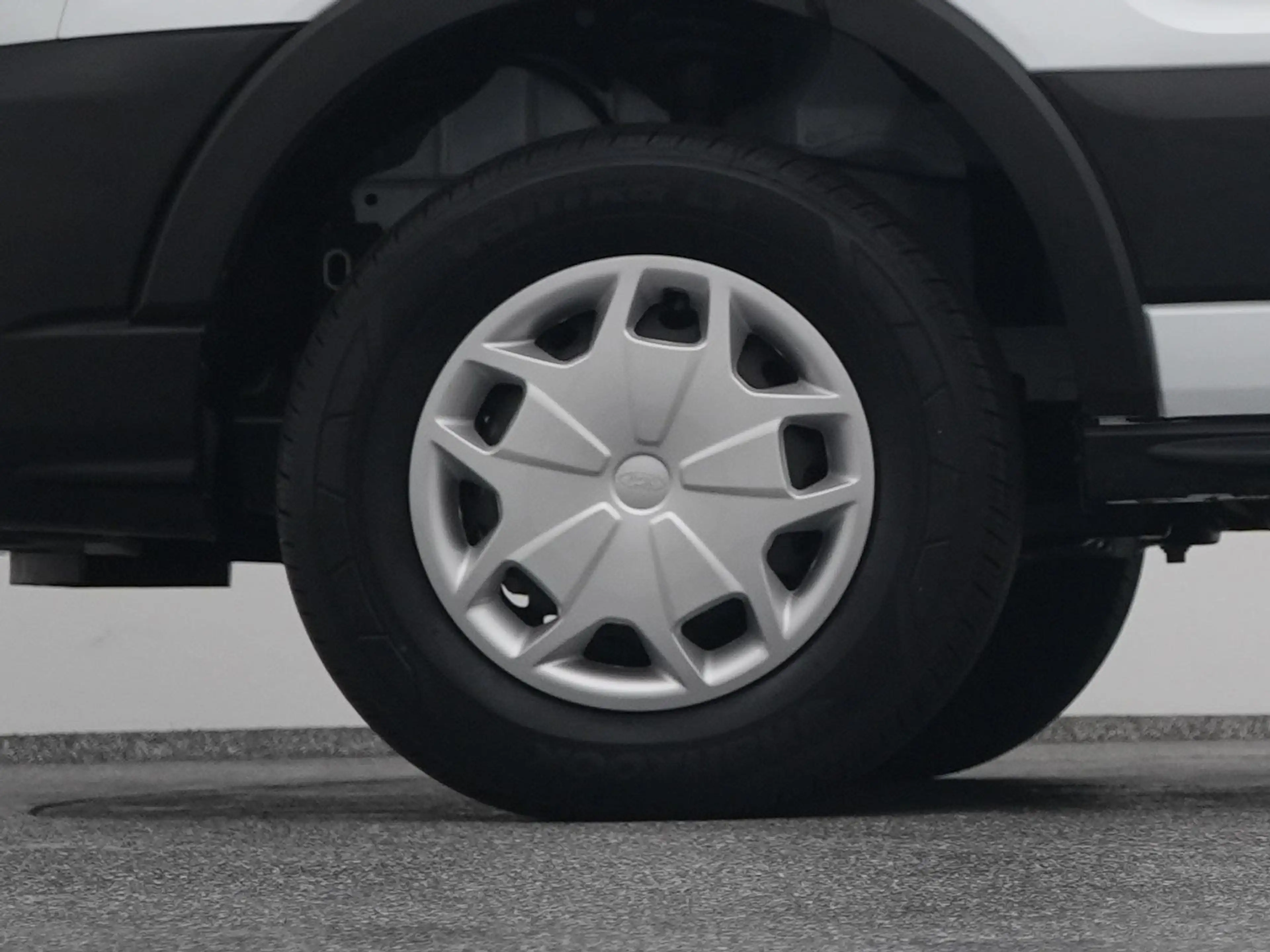 Ford E-Transit 350 L2H2 Trend 68 kWh | CAMERA | CARPLAY | STOELVE — photo 40