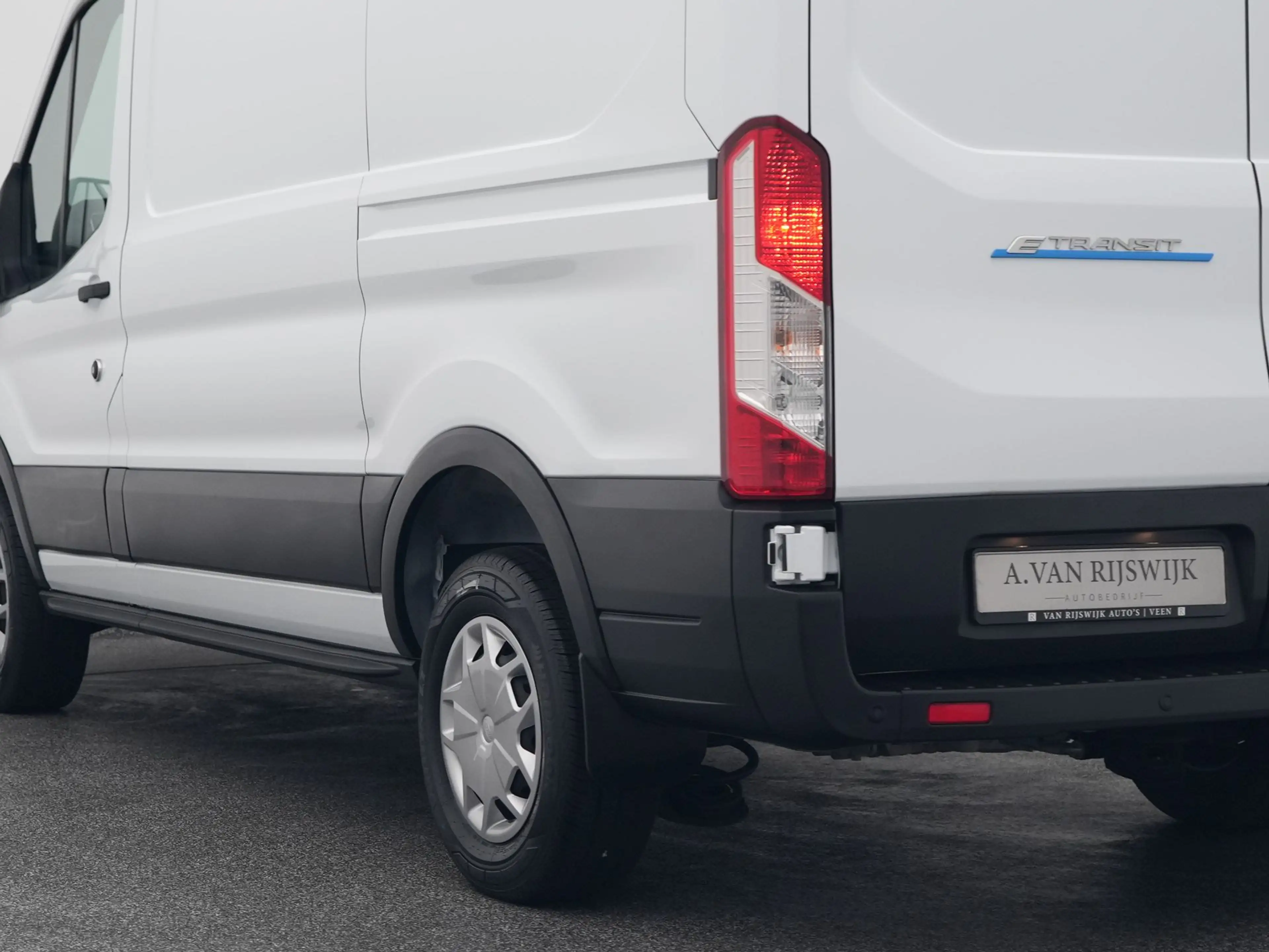 Ford E-Transit 350 L2H2 Trend 68 kWh | CAMERA | CARPLAY | STOELVE — photo 19