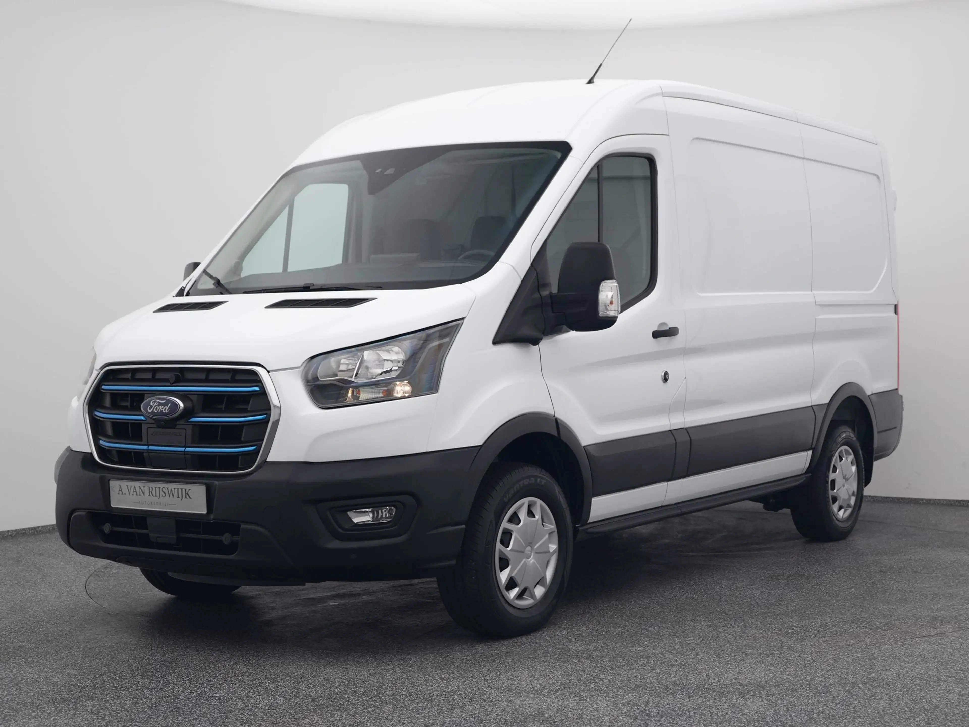 Ford E-Transit 350 L2H2 Trend 68 kWh | CAMERA | CARPLAY | STOELVE