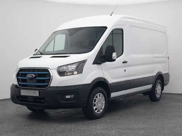 Ford E-Transit 350 L2H2 Trend 68 kWh | CAMERA | CARPLAY | STOELVE