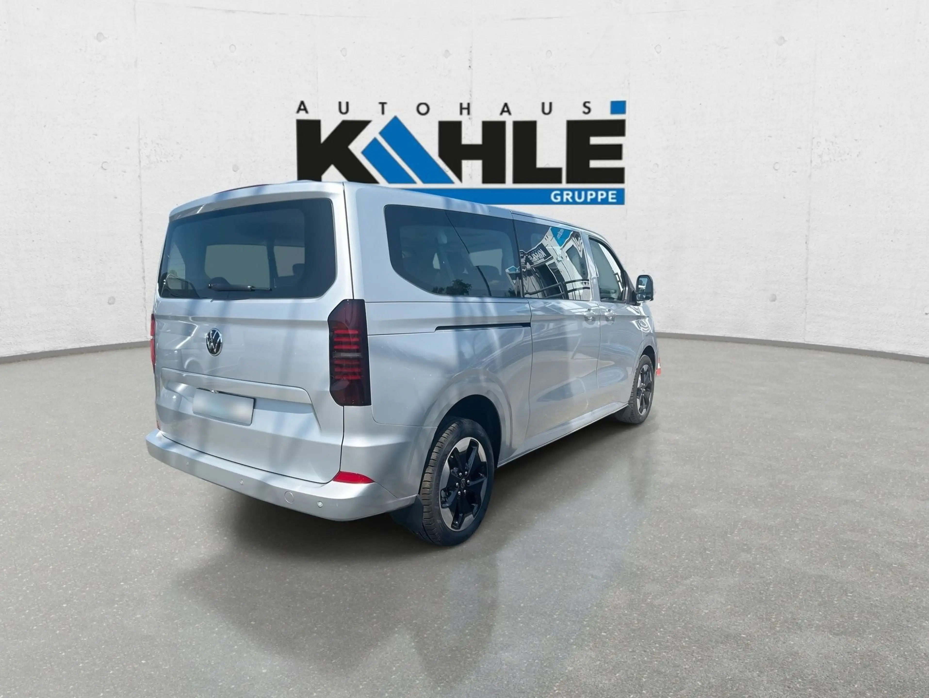 Volkswagen T7 Caravelle Life 2.0 TDI 110 kW Getriebe: 8-Gang-Automatikgetr — photo 5