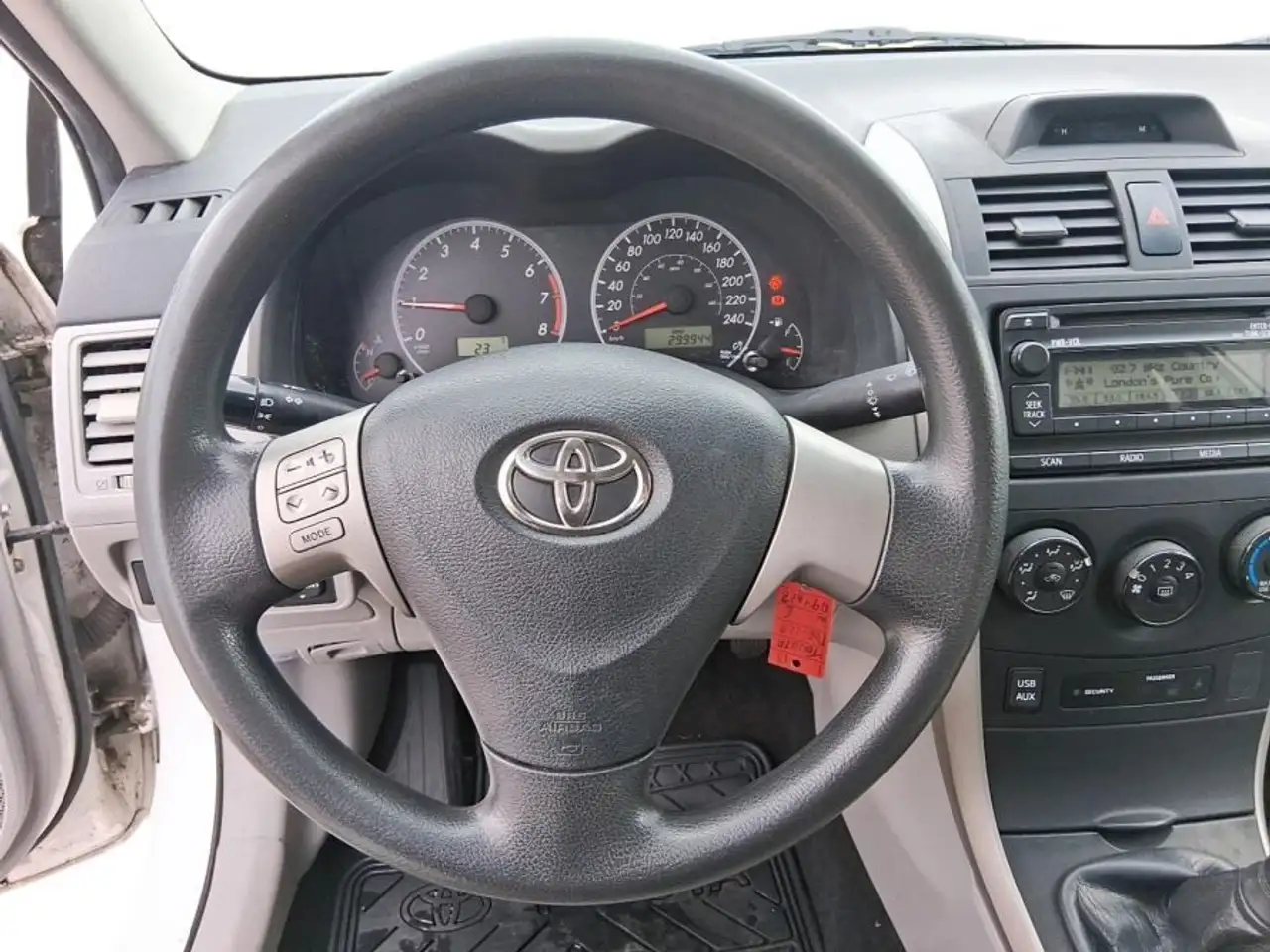 Toyota Corolla photo Toyota Corolla