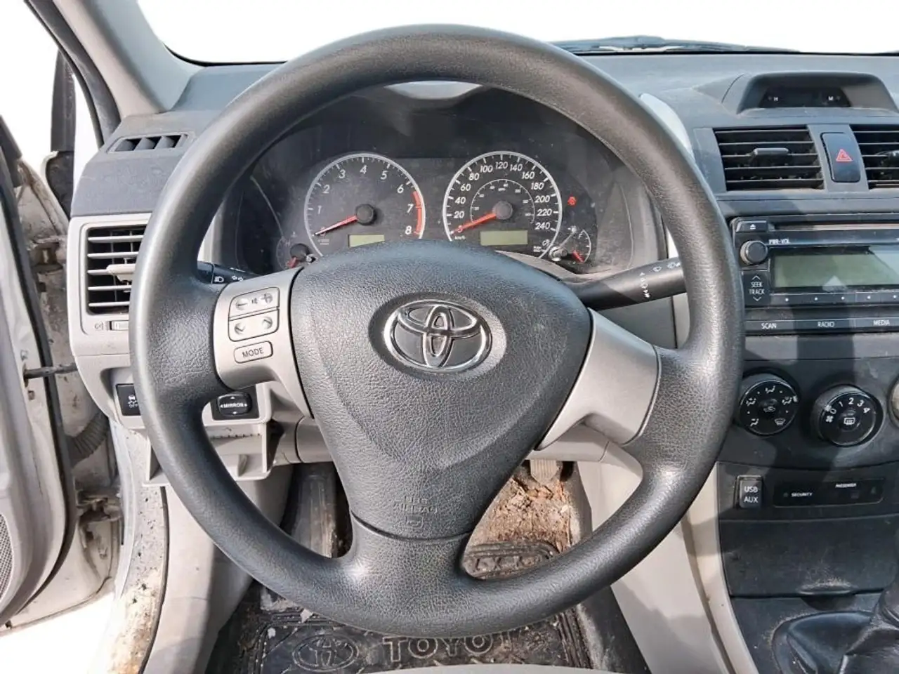 Toyota Corolla photo Toyota Corolla