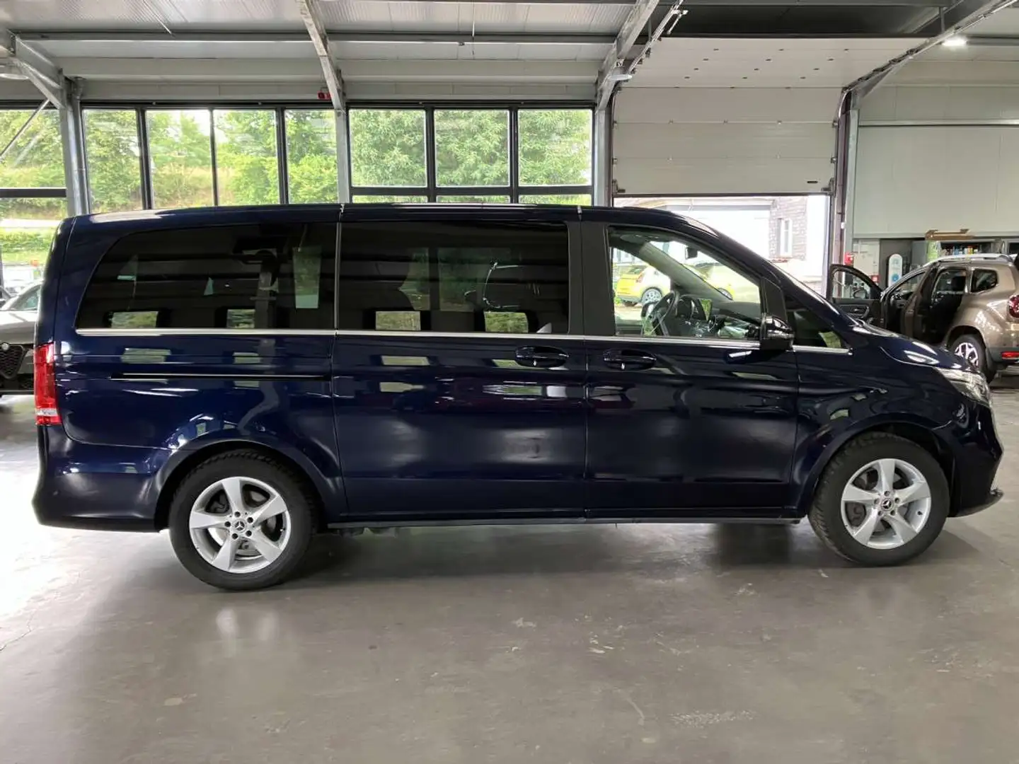 Mercedes-Benz V 300 4 MATIC 9GTronic Bleu - 2