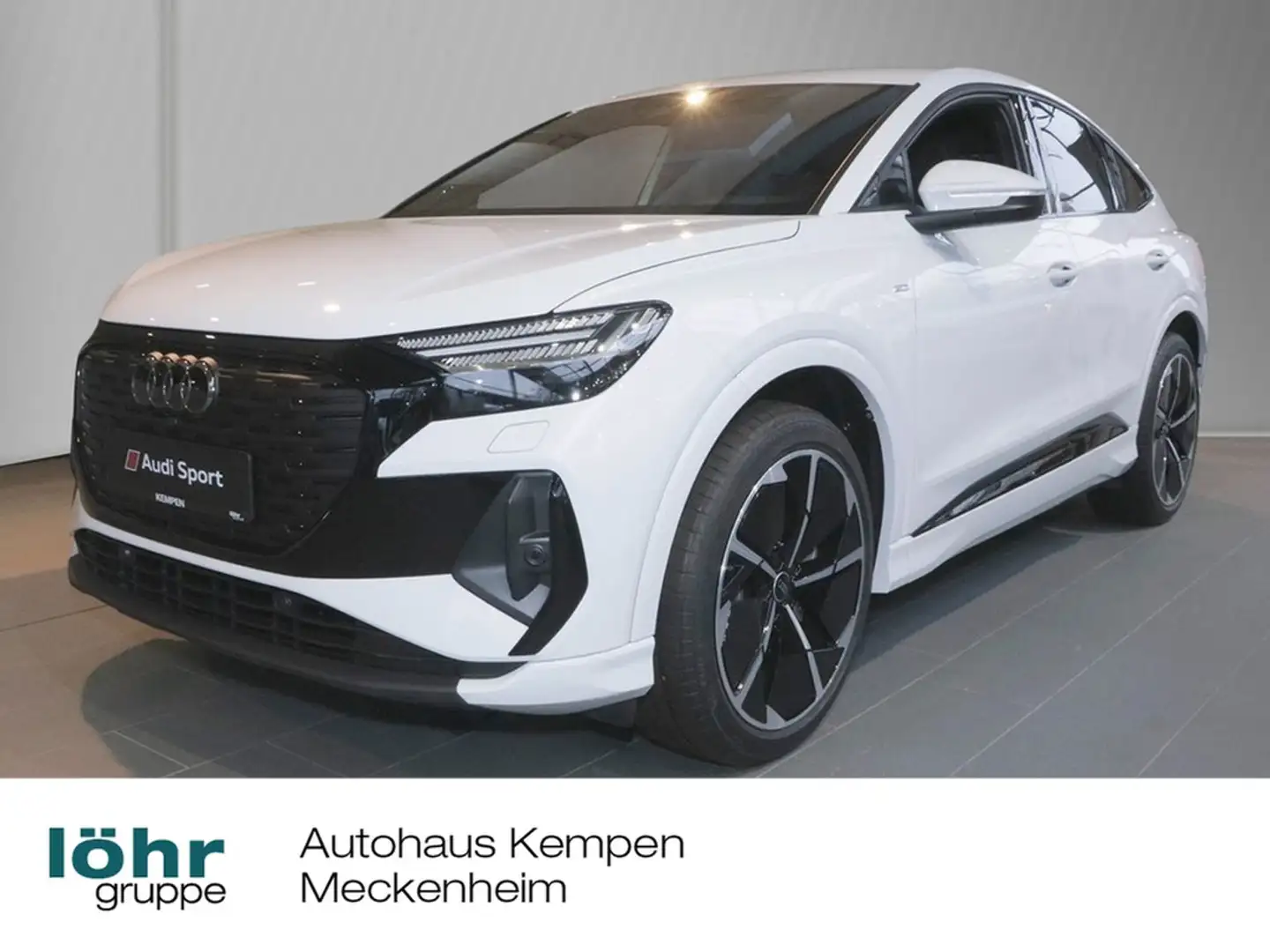 Audi e-tron 55 UPE 82.805 AHK S line Bílá - 1
