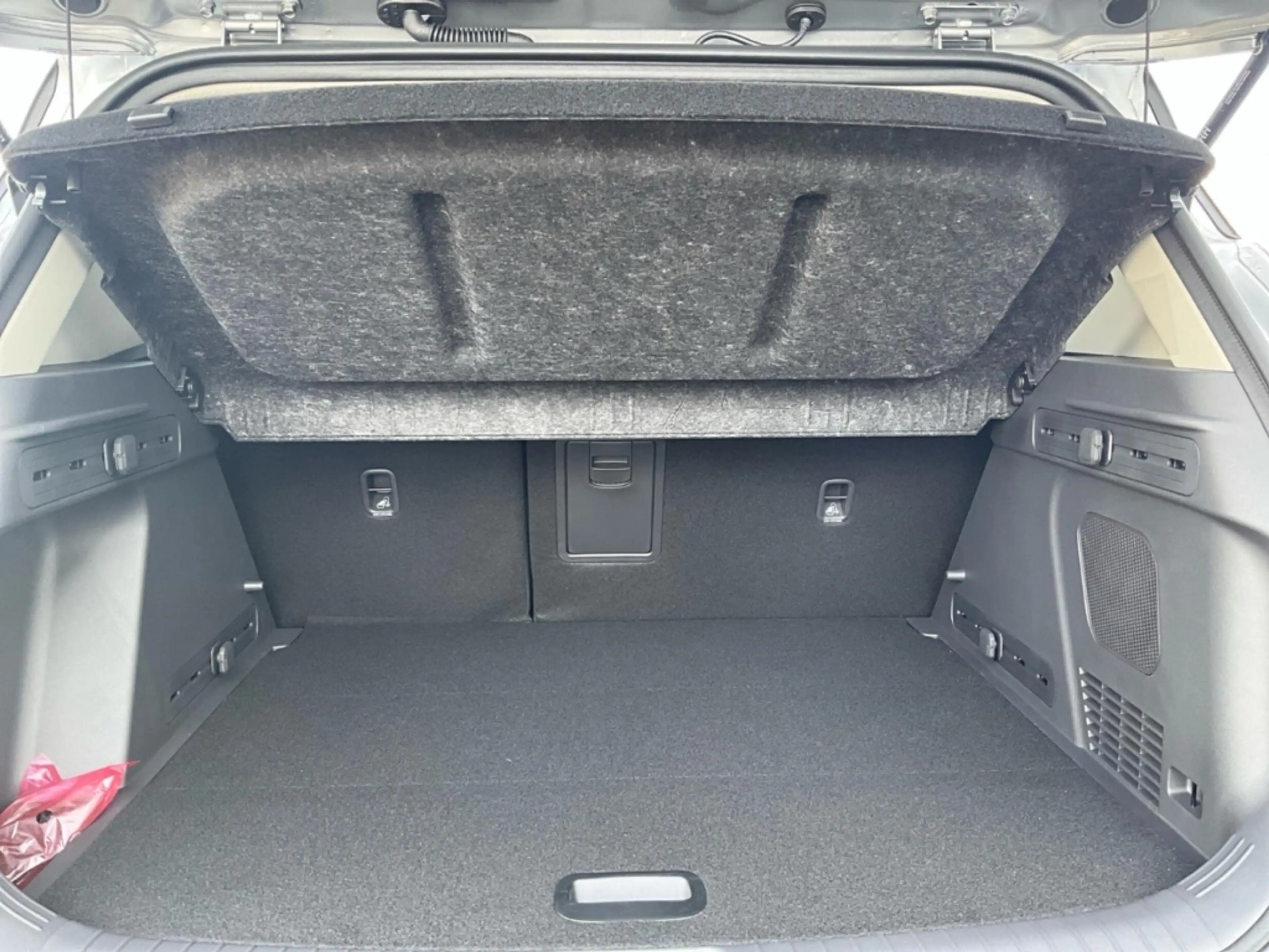 Kia Seltos 1.6T Vision MT Harman/Kardon Navi LED PDCv+h Klima — photo 12