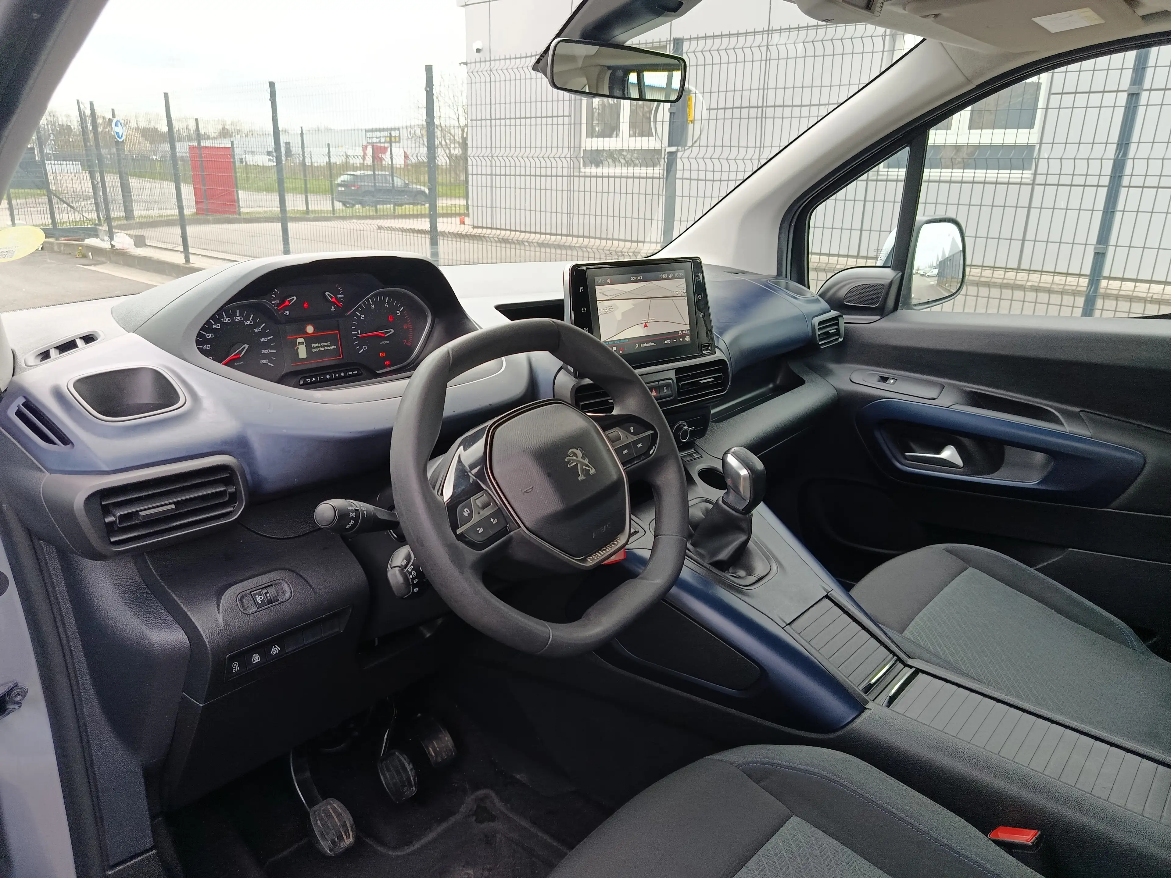 Peugeot Rifter Rifter 1.5 BlueHDi Long Active S — photo 8