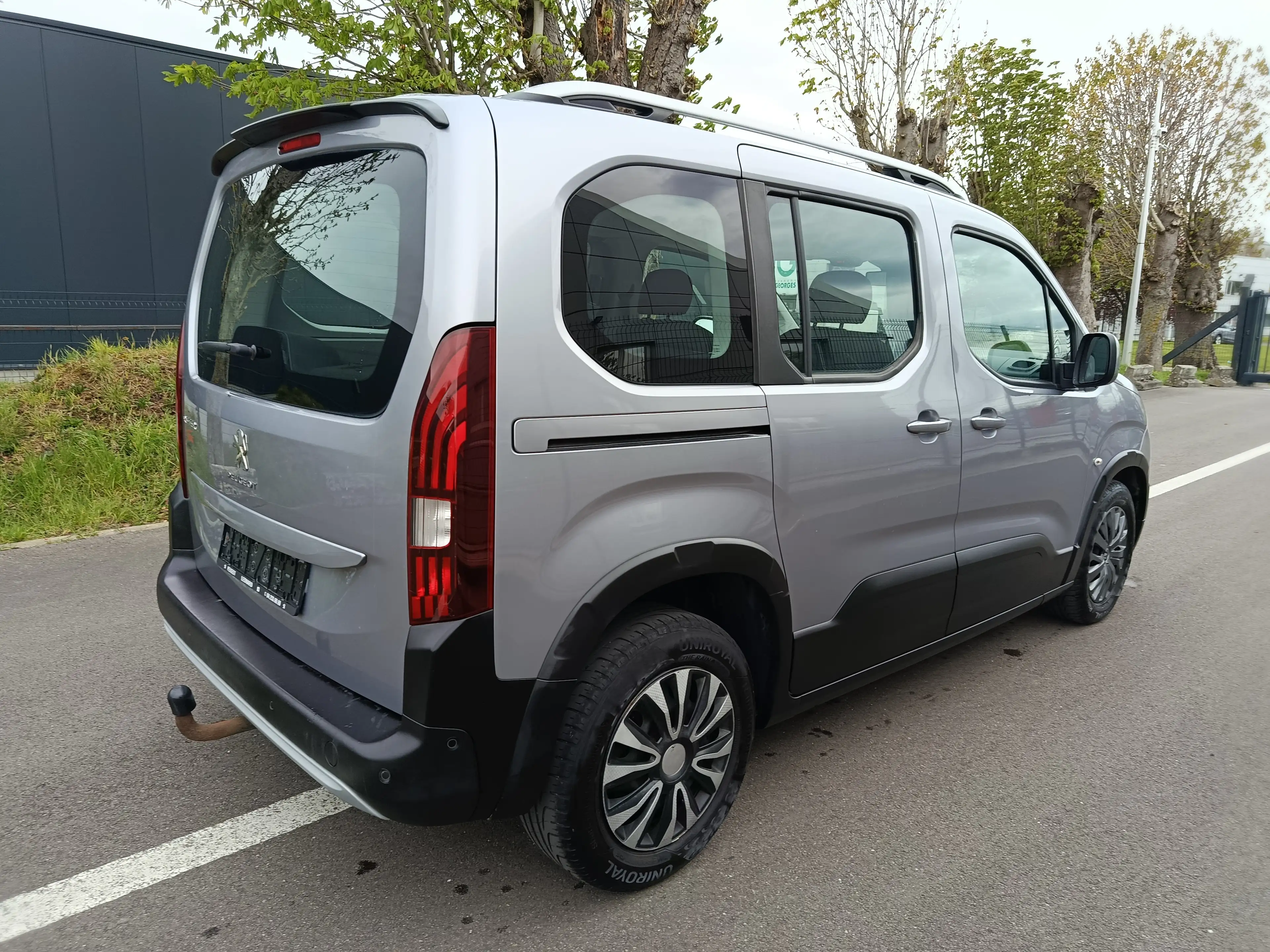 Peugeot Rifter Rifter 1.5 BlueHDi Long Active S — photo 3