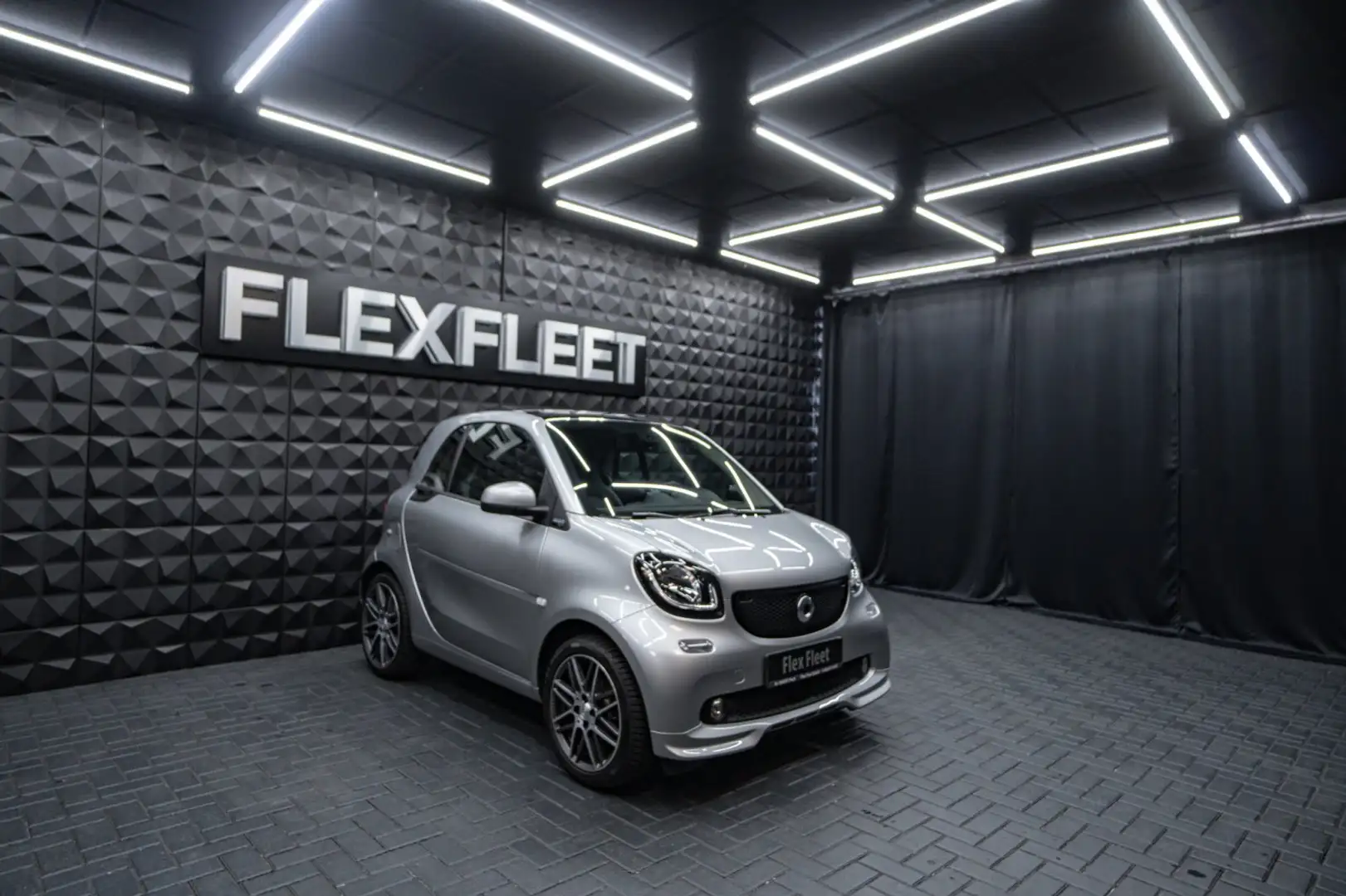 smart forTwo Turbo Brabus style Coupe Automatik Leder Panodach Silver - 1