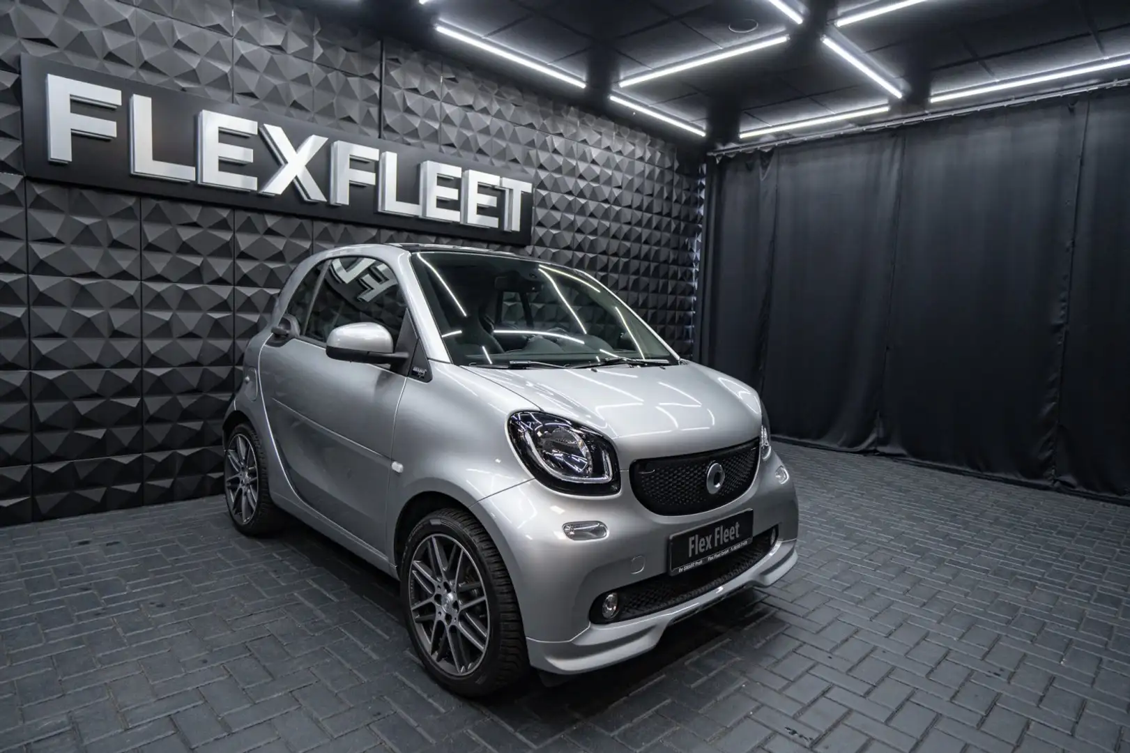 smart forTwo Turbo Brabus style Coupe Automatik Leder Panodach Silver - 2