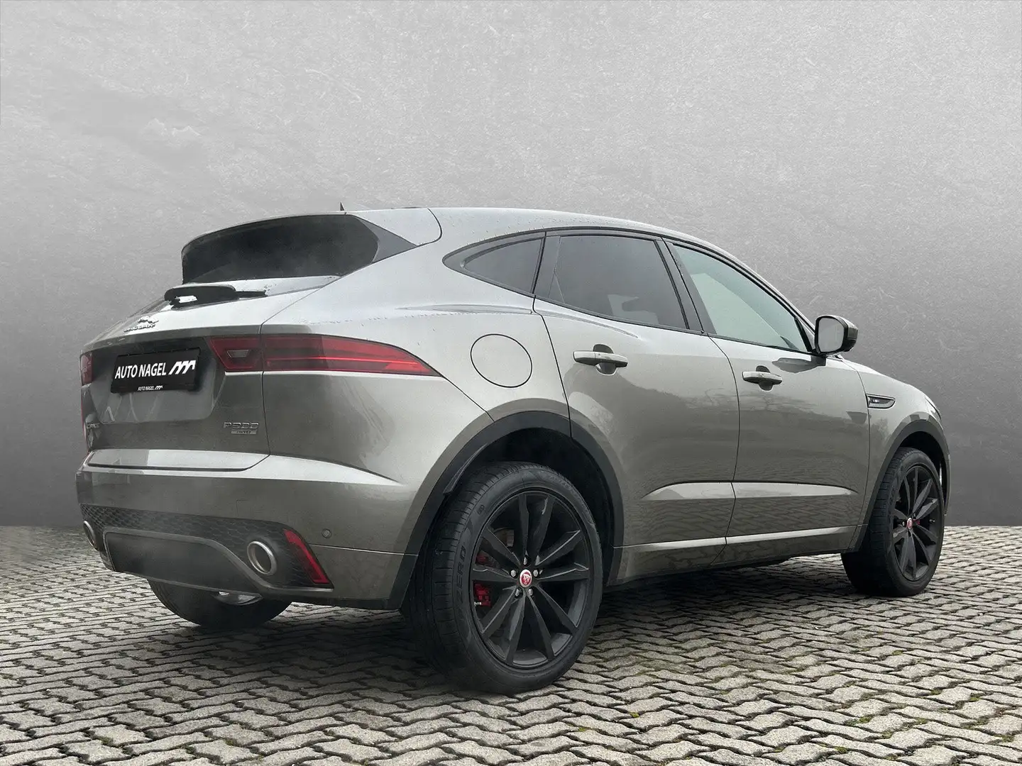 Jaguar E-Pace E-PACE P300 R-Dyn. S 20"ACC Pano BlackP.WinterP. Gris - 2