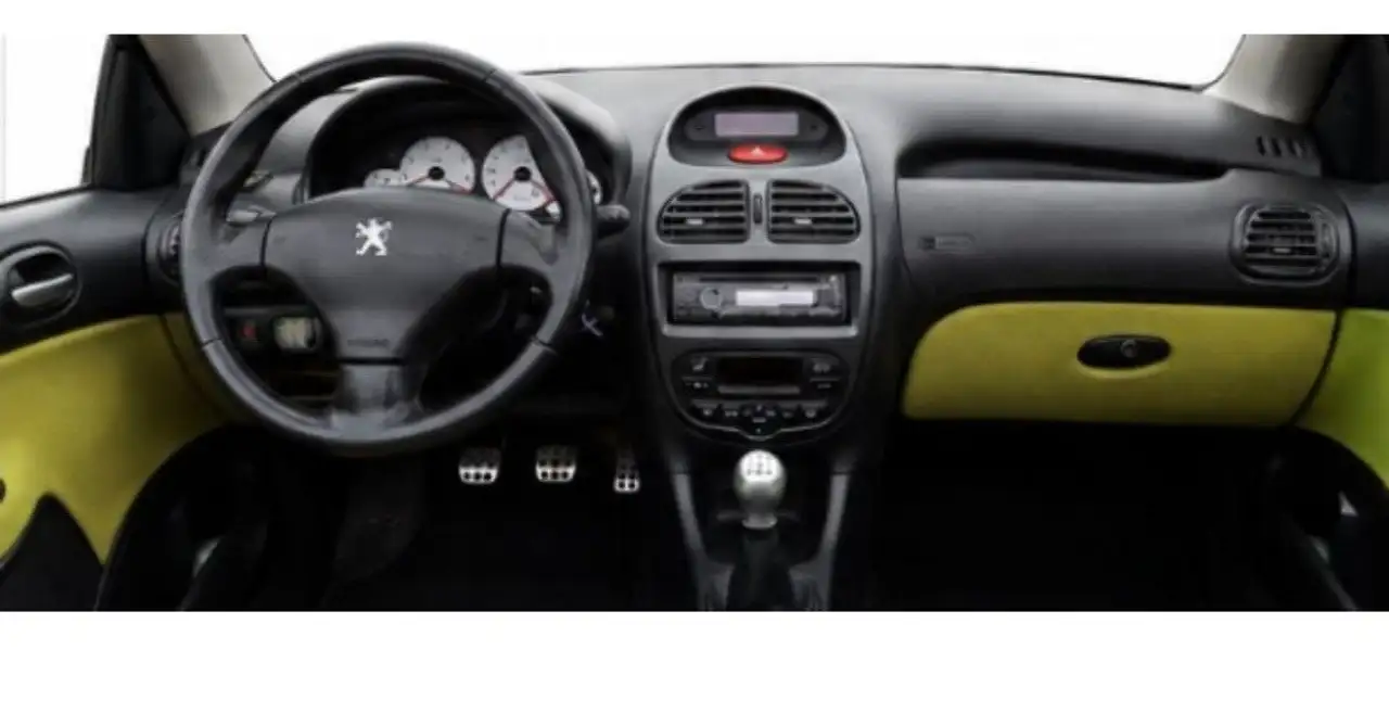 Peugeot 206Cc 2.0i 136Cv 12-2001, foto 3