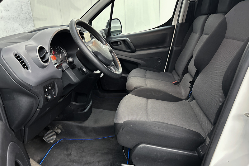 Peugeot Partner Electric L1 Premium | Apple Carplay | 2-zitplaatse — photo 21