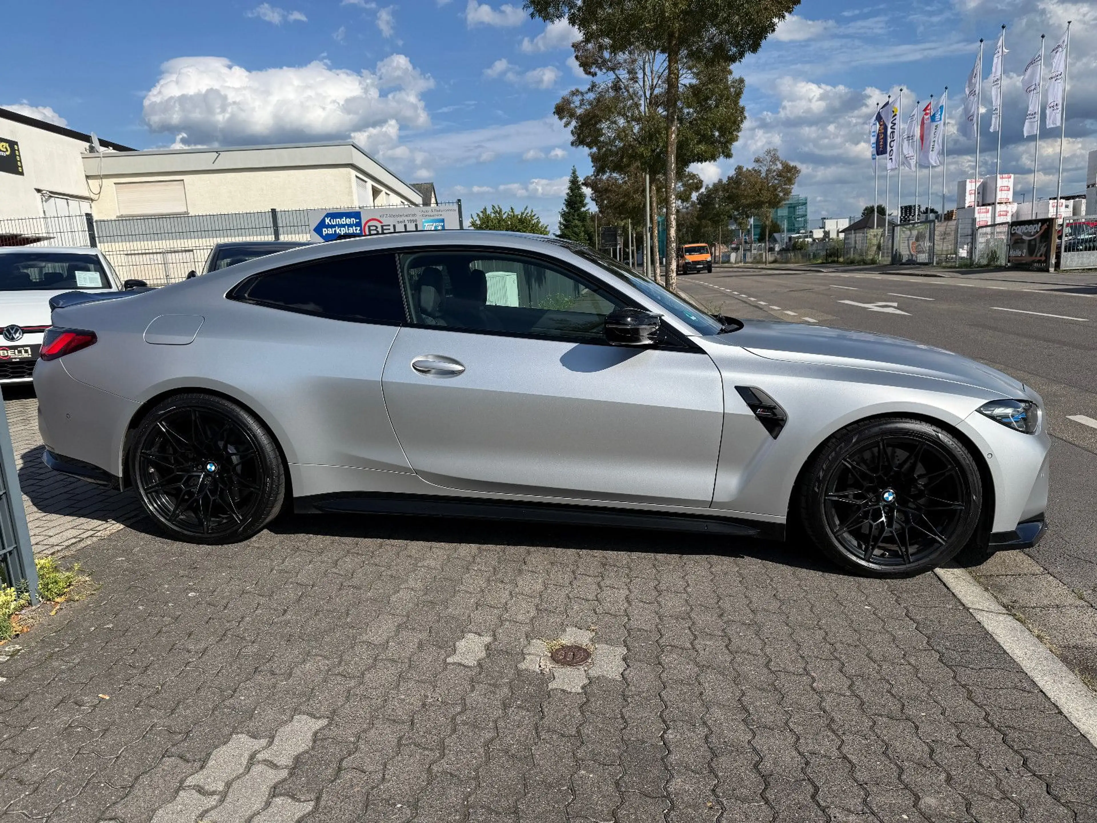BMW M4 Coupe xDrive Competition H&K FINANZIERUNG — photo 4