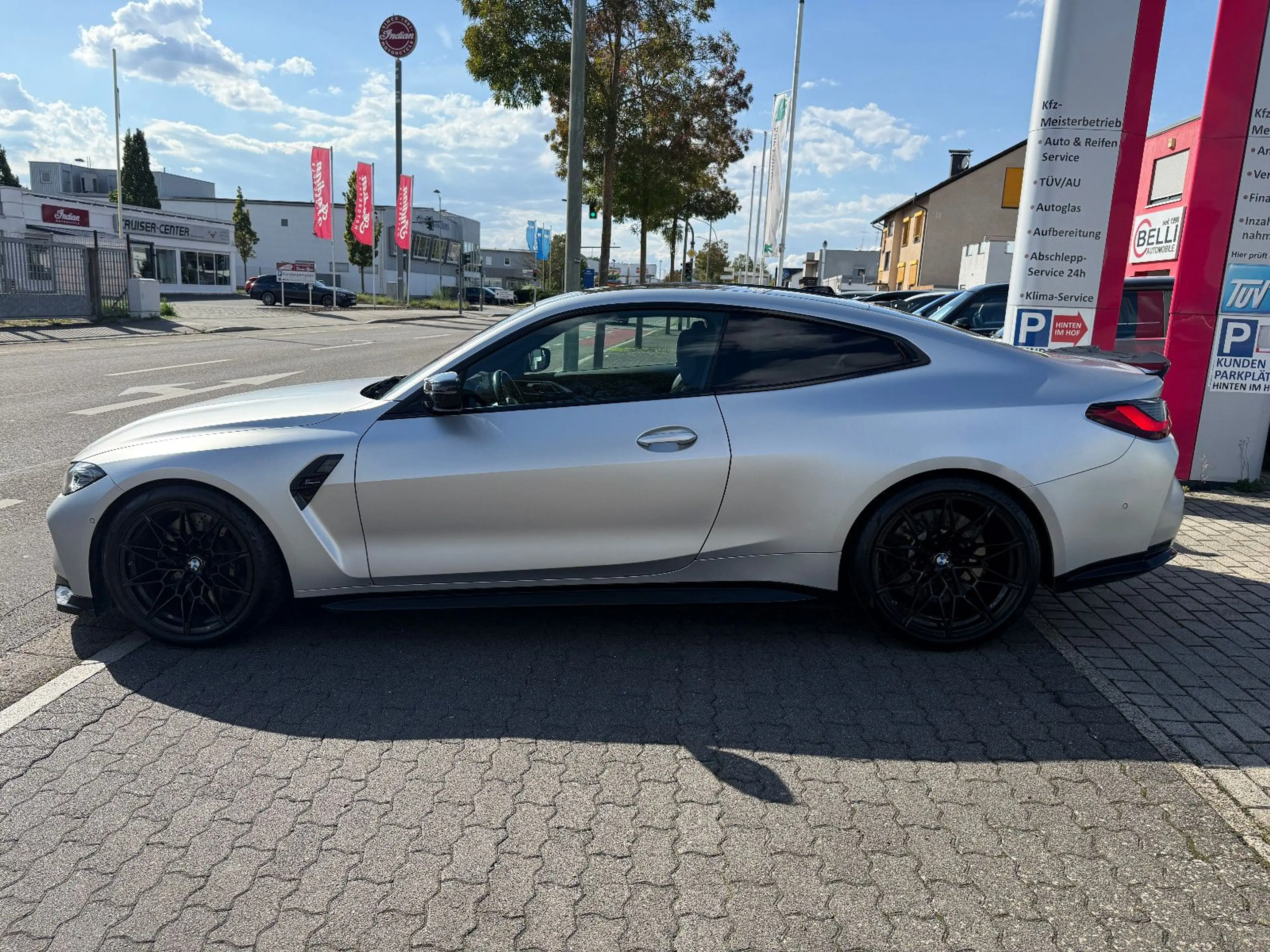 BMW M4 Coupe xDrive Competition H&K FINANZIERUNG — photo 8