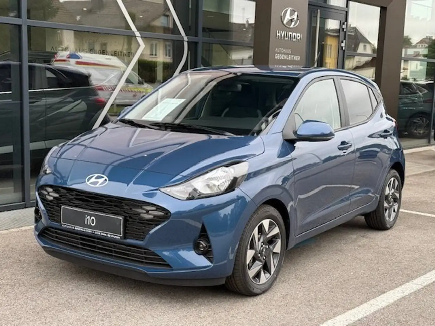 Hyundai i10 GO Plus 1,2 AMT Blau - 2