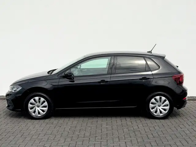 Volkswagen Polo view 8
