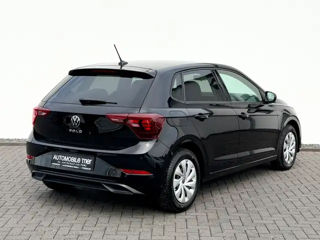 Volkswagen Polo view 5