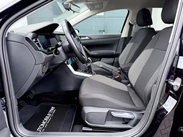 Volkswagen Polo view 9