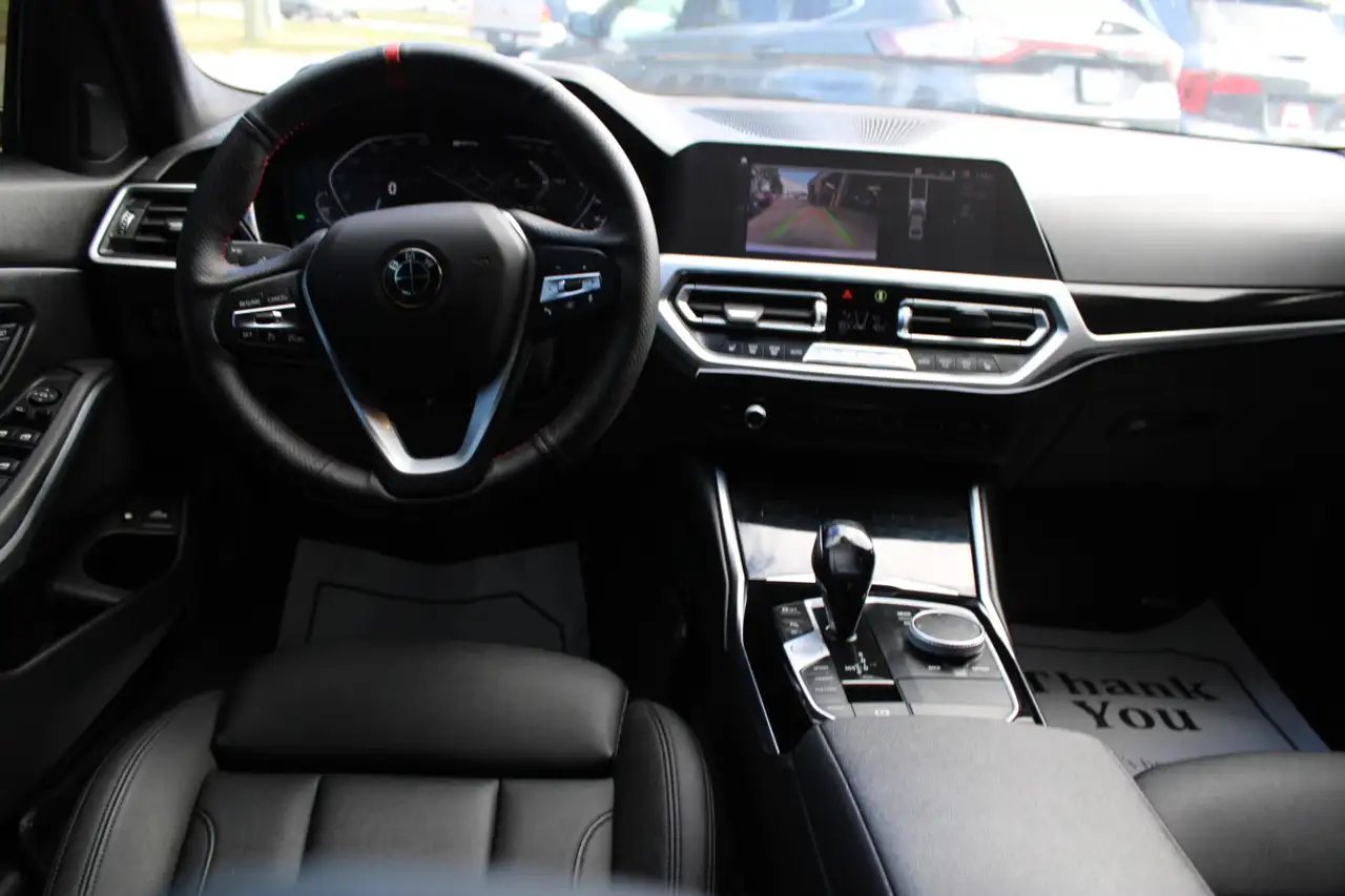 BMW 3 Series снимка BMW 3 Series