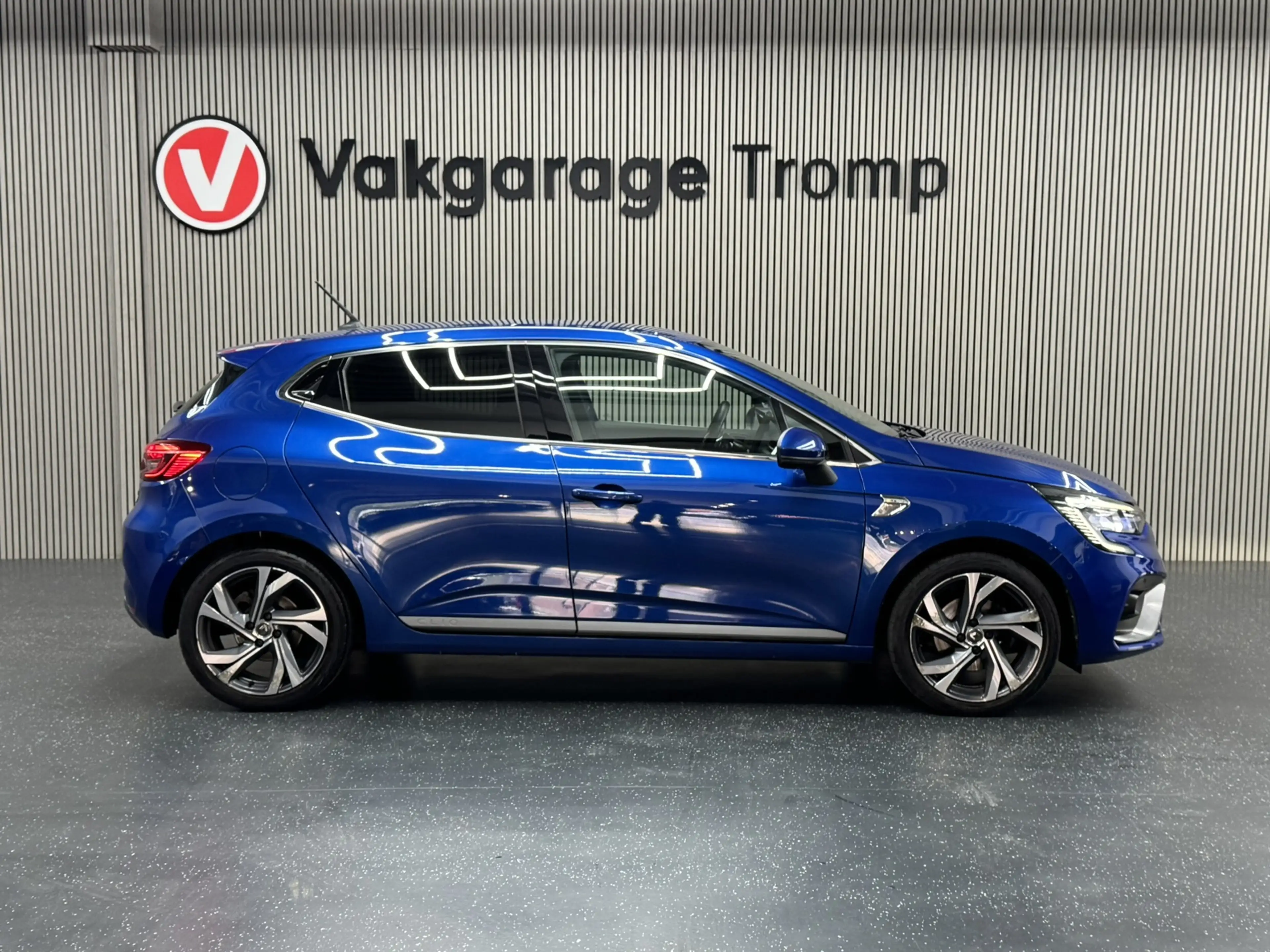 Renault Clio 1.3 TCe R.S. Line — photo 9