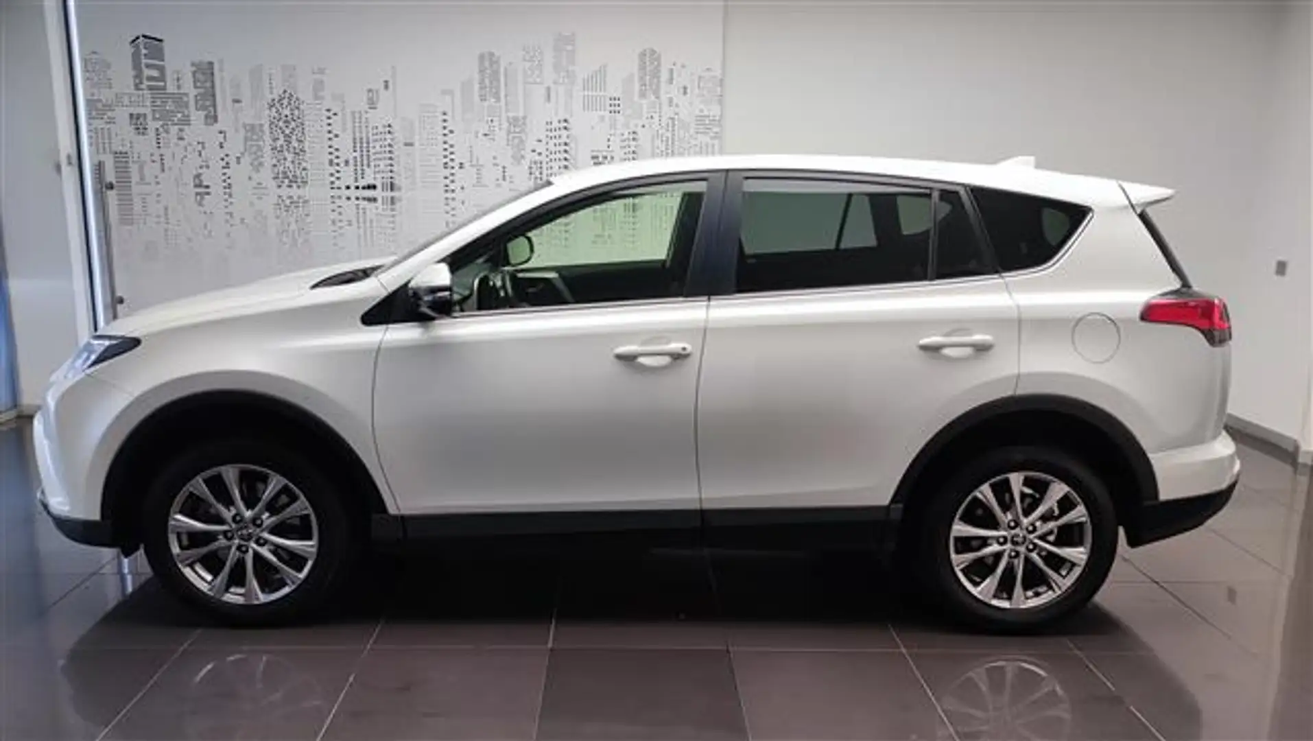 Toyota RAV 4 150D Advance 2WD Blanco - 2