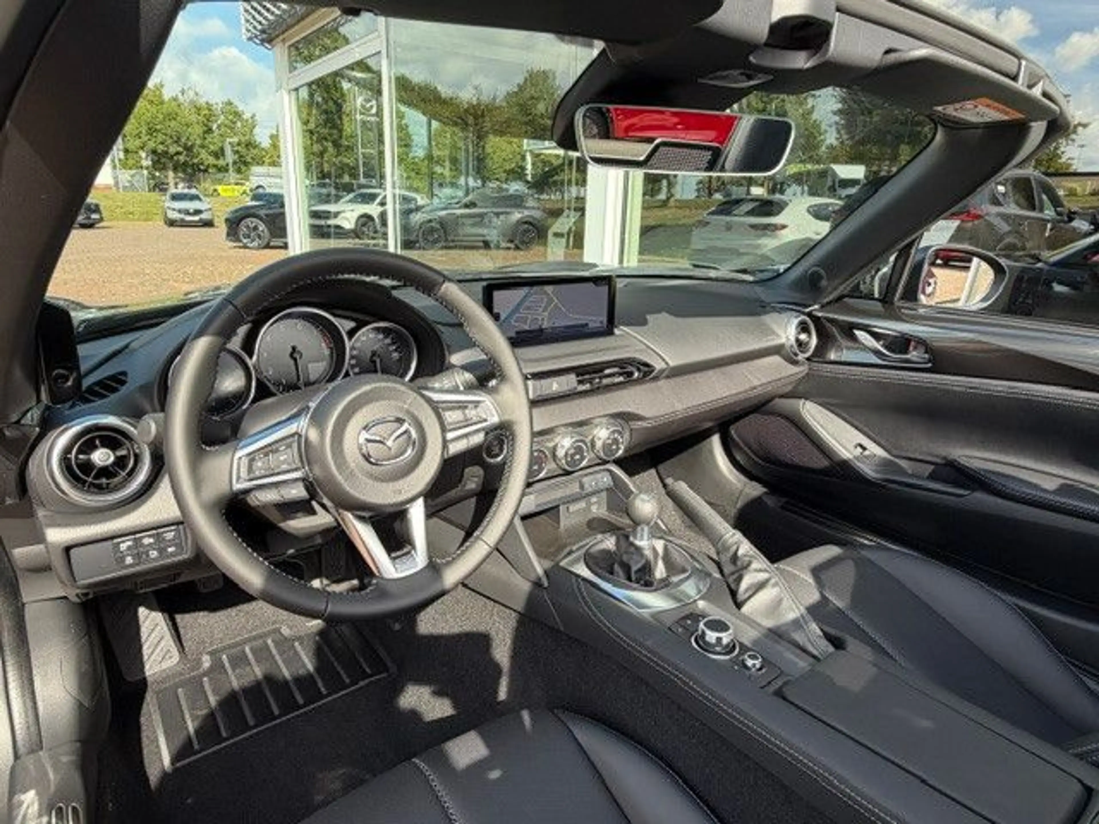Mazda MX-5 2027 SKYACTIV-G 136 EXCLUSIVE-LINE — photo 15