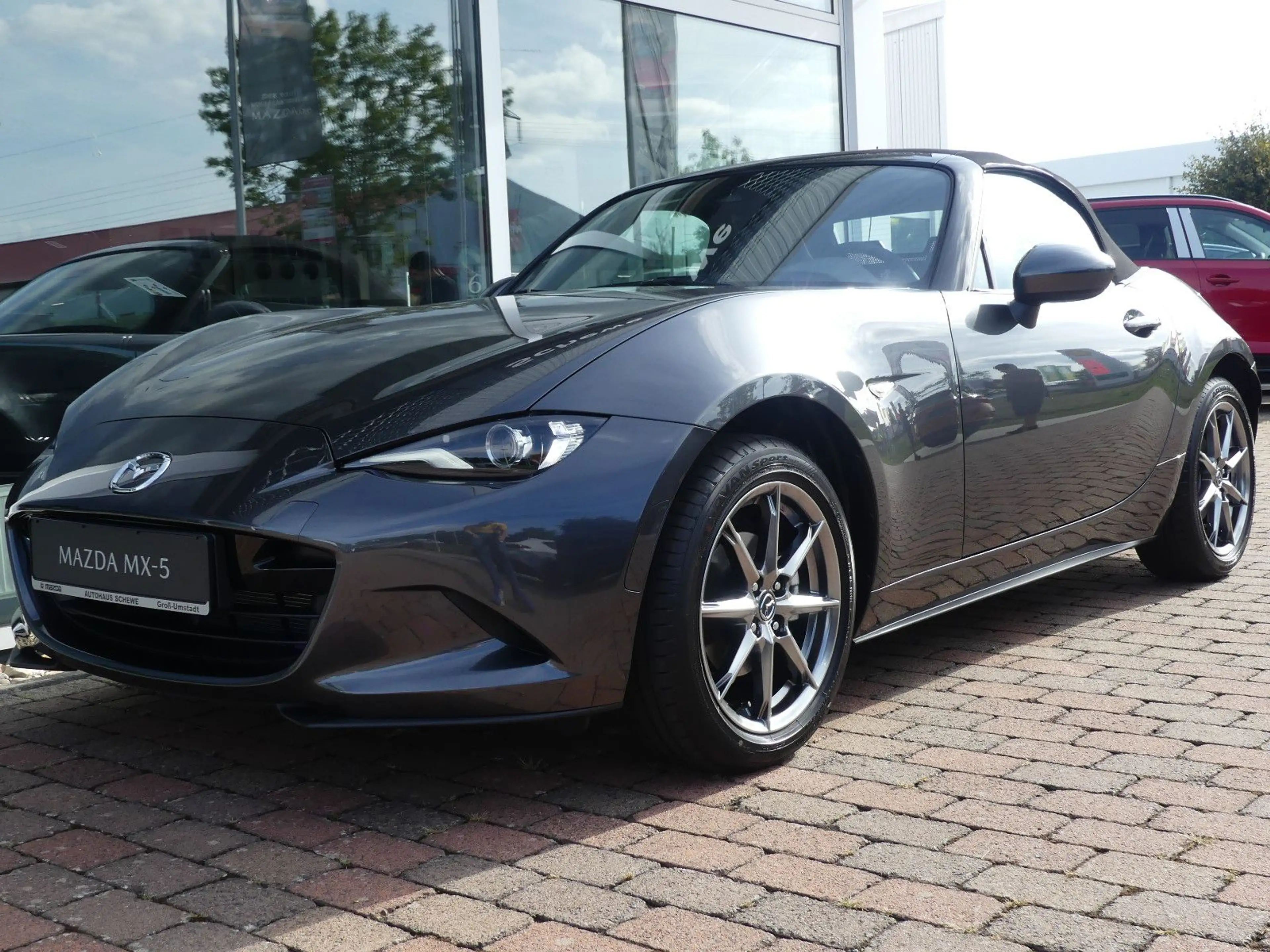 Mazda MX-5 2027 SKYACTIV-G 136 EXCLUSIVE-LINE — photo 6