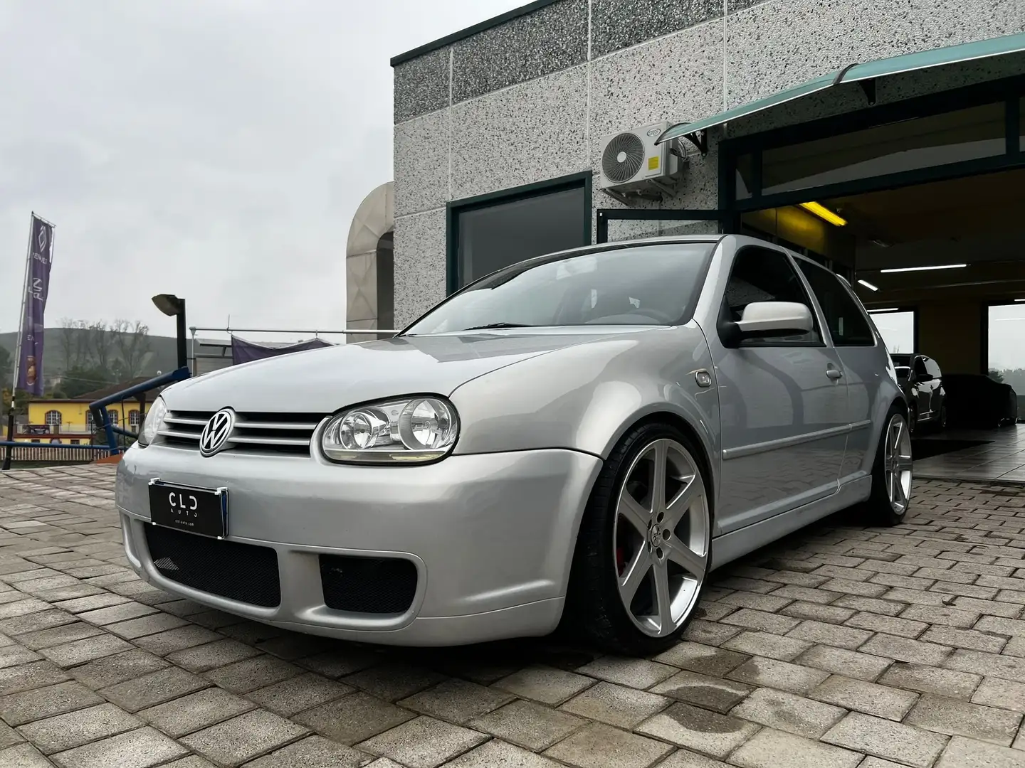 Volkswagen Golf GTI 1.8cc TURBO 20v kit R32 19'' clima UNICO PROP. Argento - 2