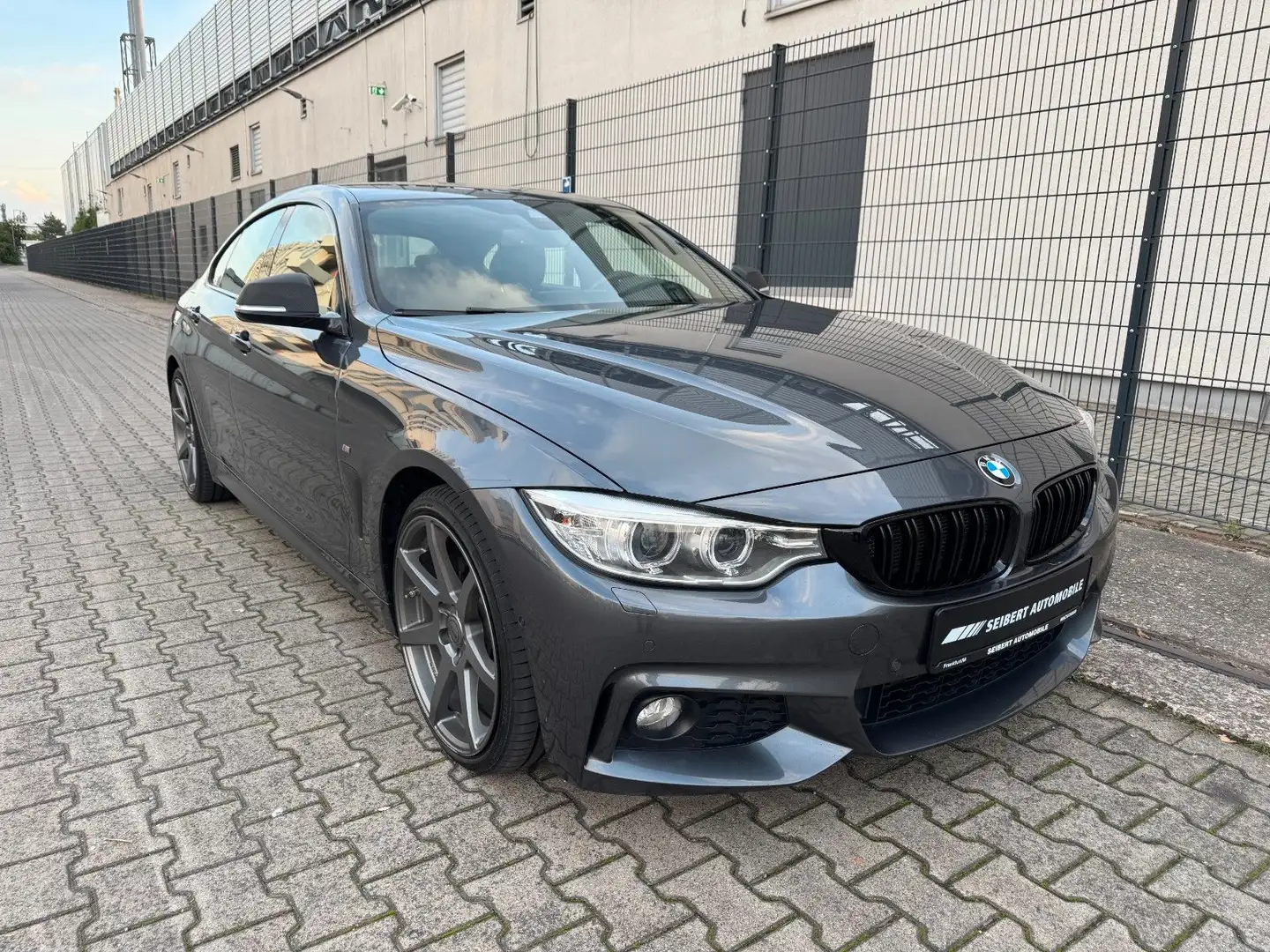 BMW 430 M Sport 360°/HUD/H&K/DAB Grau - 1