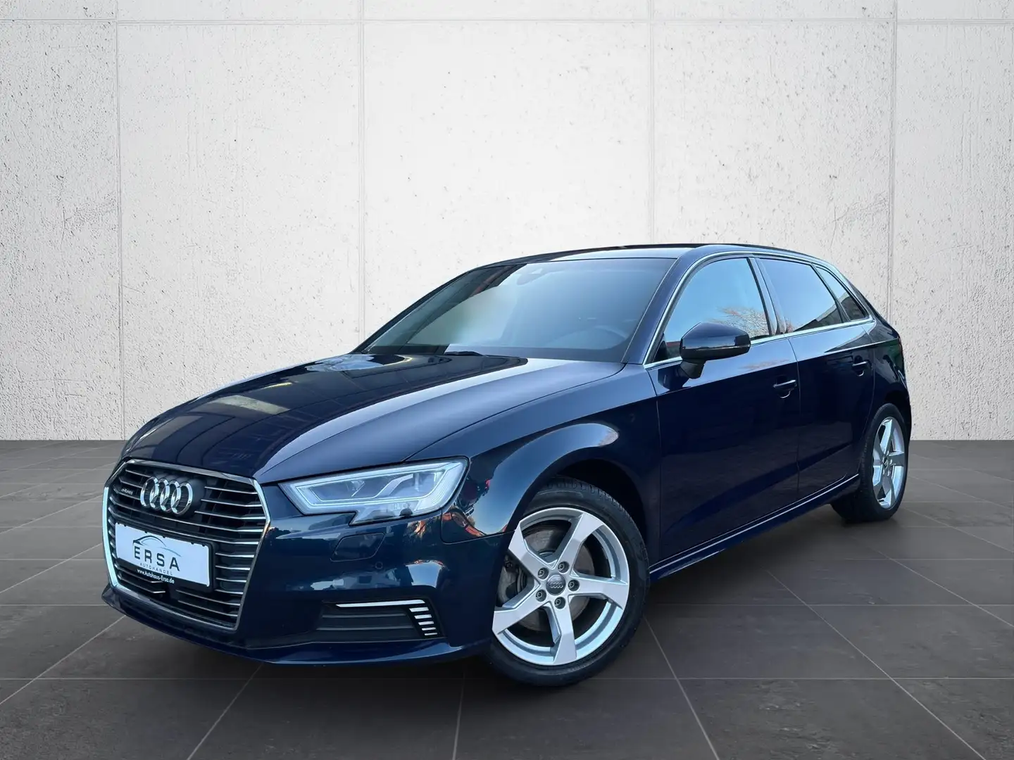 Audi A3 Sportback 40 e-tron sport Aut.*ACC*AHK*DSP* Blau - 1