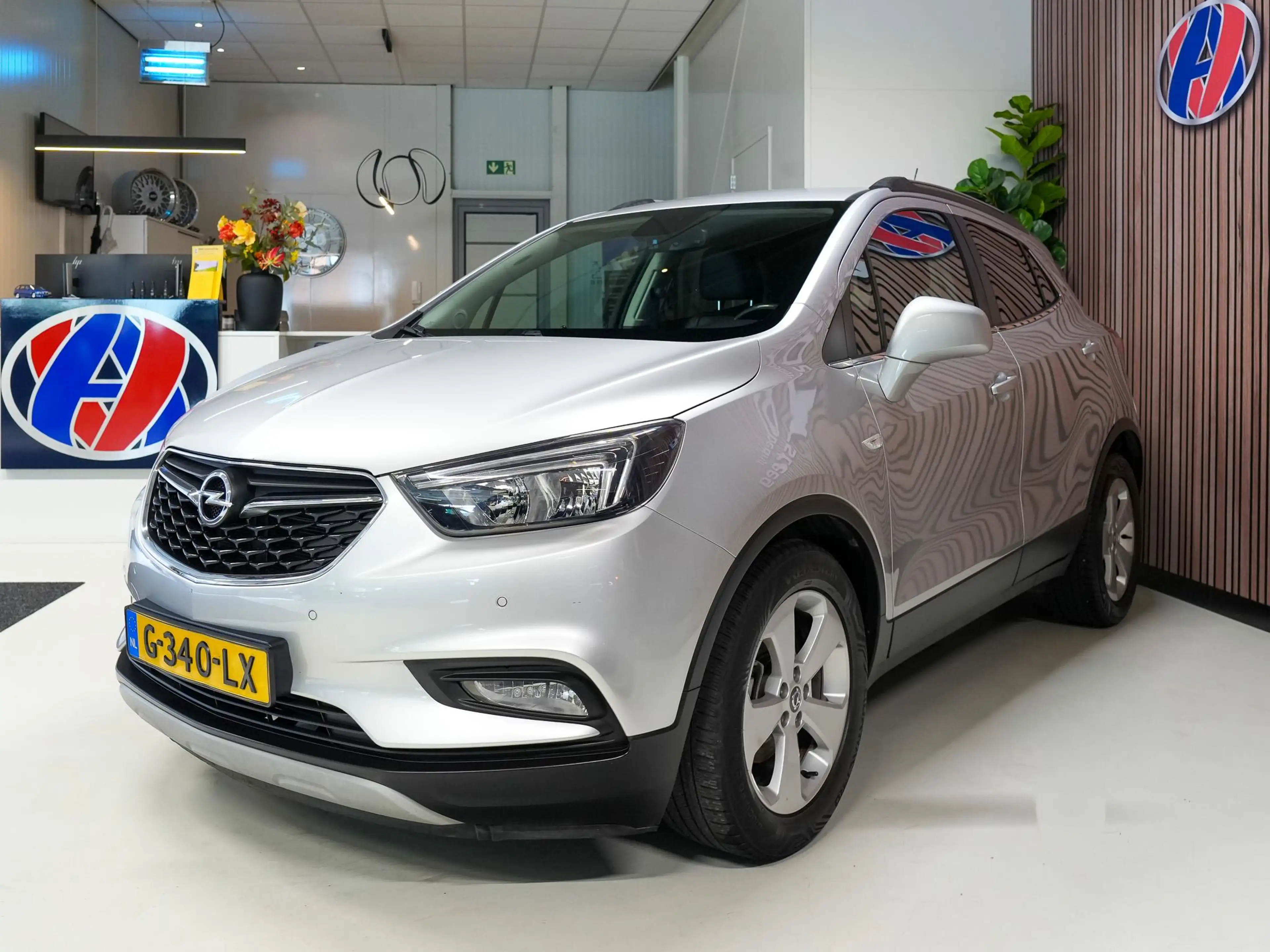 Opel Mokka X 1.4 Turbo Innovation — photo 3