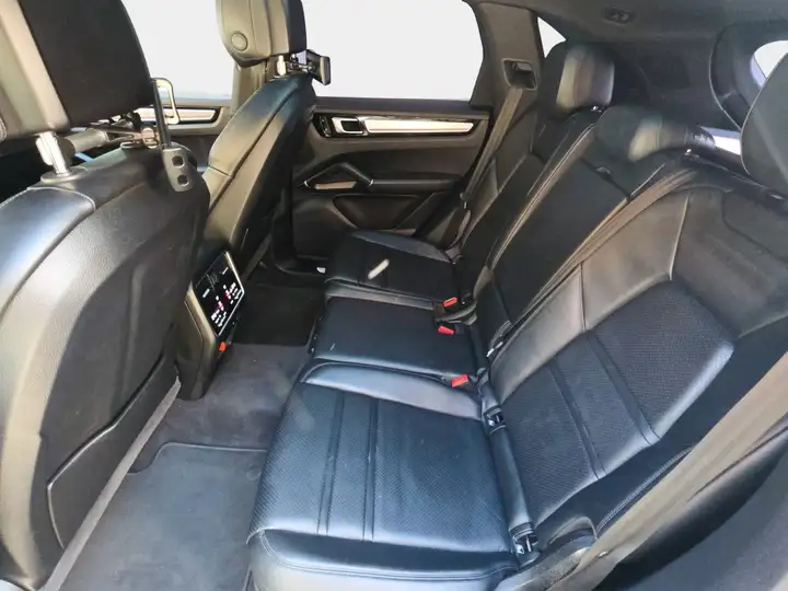 Porsche Cayenne 2018, foto 29