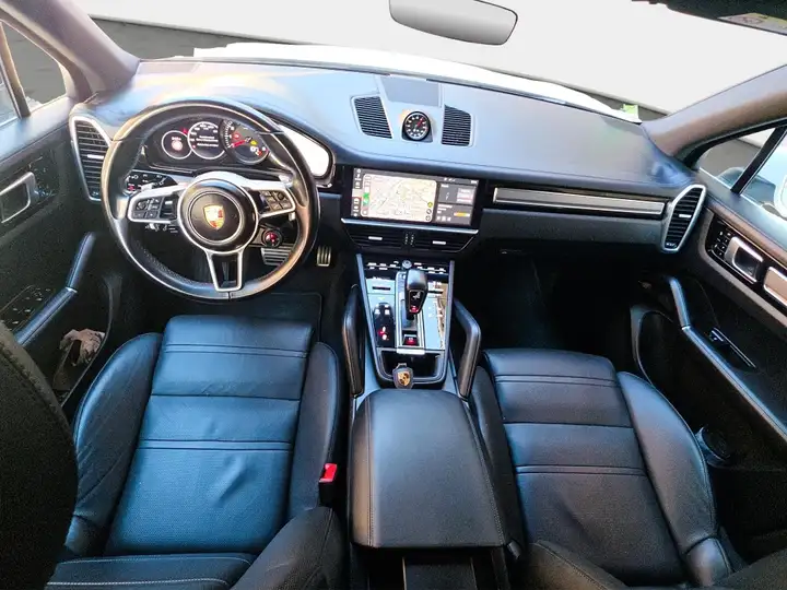 Porsche Cayenne 2018, foto 6