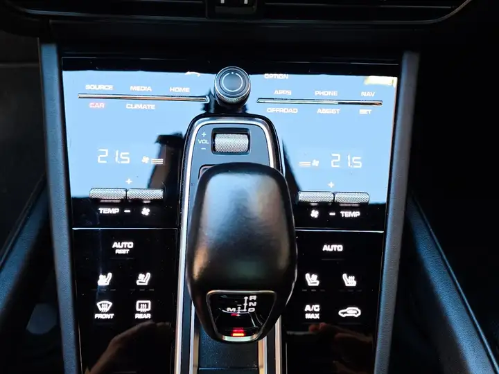 Porsche Cayenne 2018, foto 28