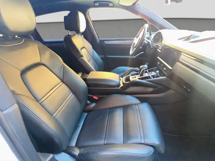 Porsche Cayenne 2018, foto 8