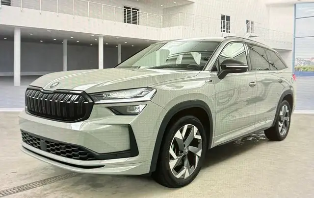 Skoda Kodiaq SPORTLINE DSG *7-SITZ*PANO*VIRT*DCC*