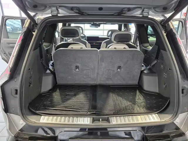 Kia Ev9 view 6