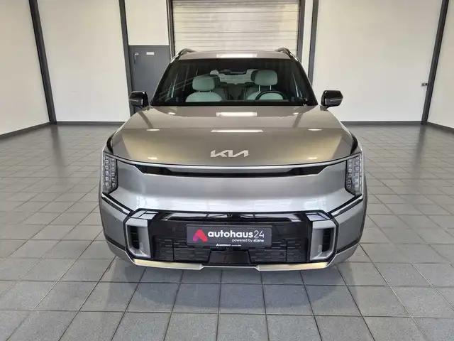 Kia Ev9 view 2