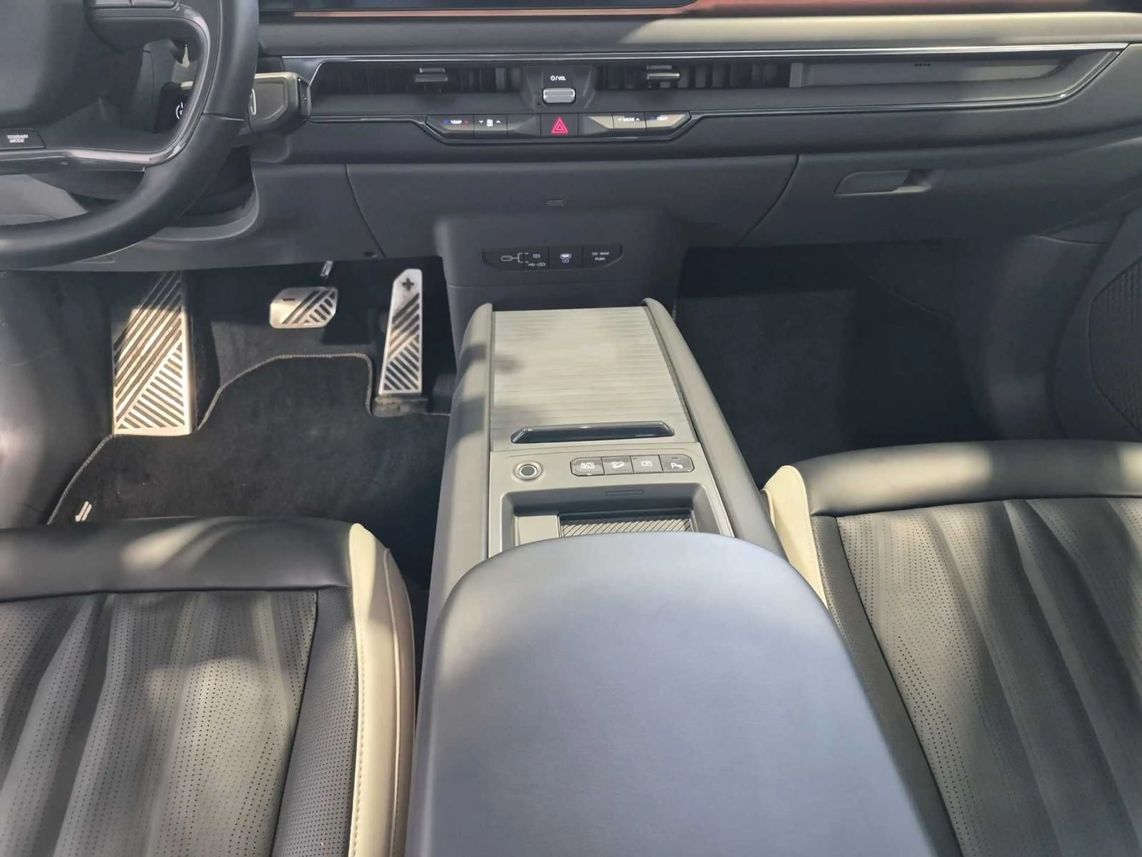 Kia EV9 GT-line Launch  4WD|HUD|Pano| — photo 12