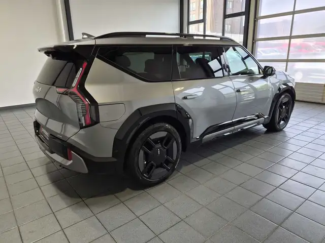 Kia Ev9 view 5