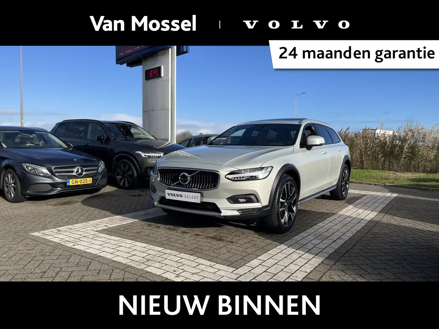 Volvo V90 Cross Country 2.0 B6 AWD Pro Gris - 1