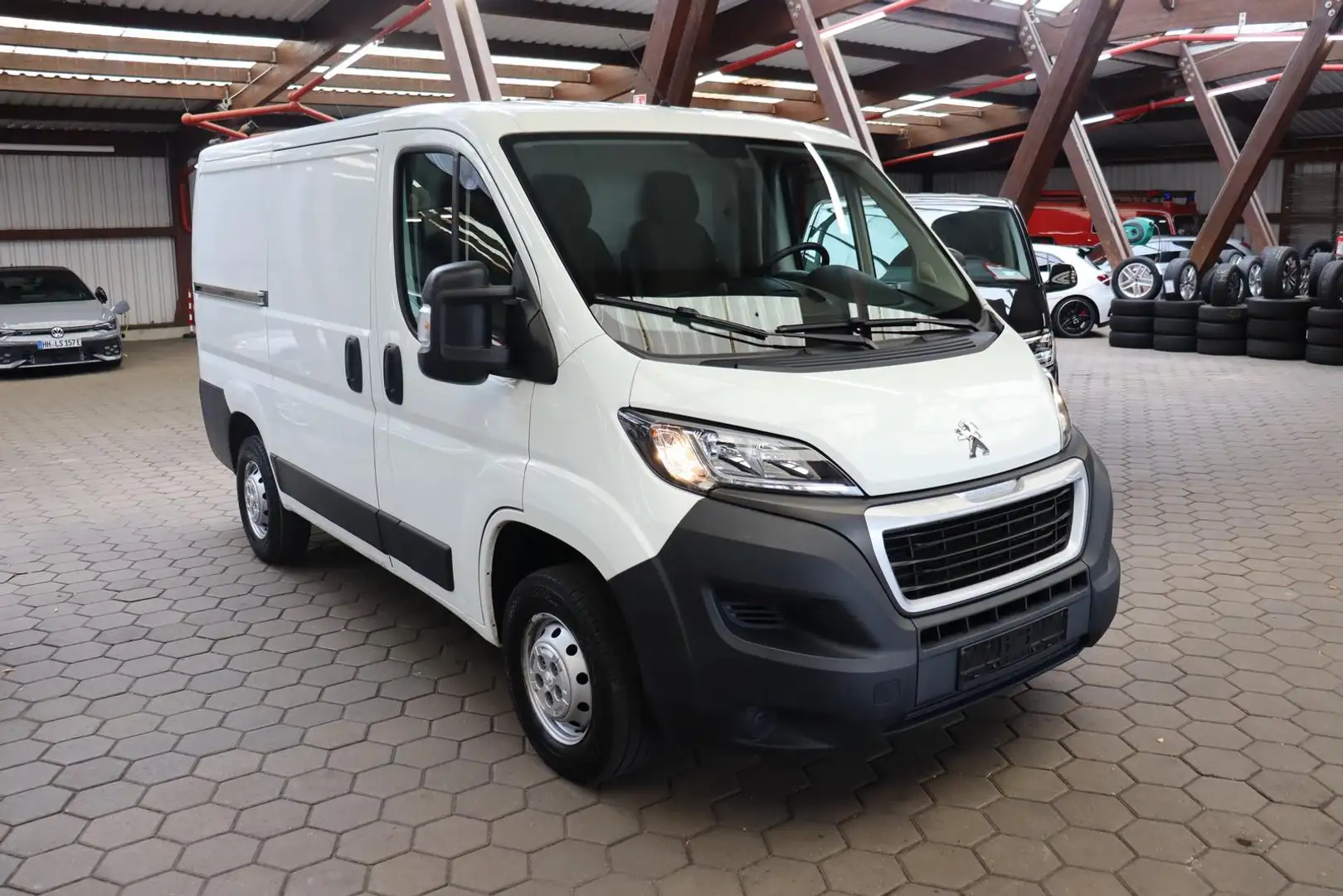 Peugeot Boxer Kasten 330 L1H1 Pro BlueHDi 110 Blanc - 2