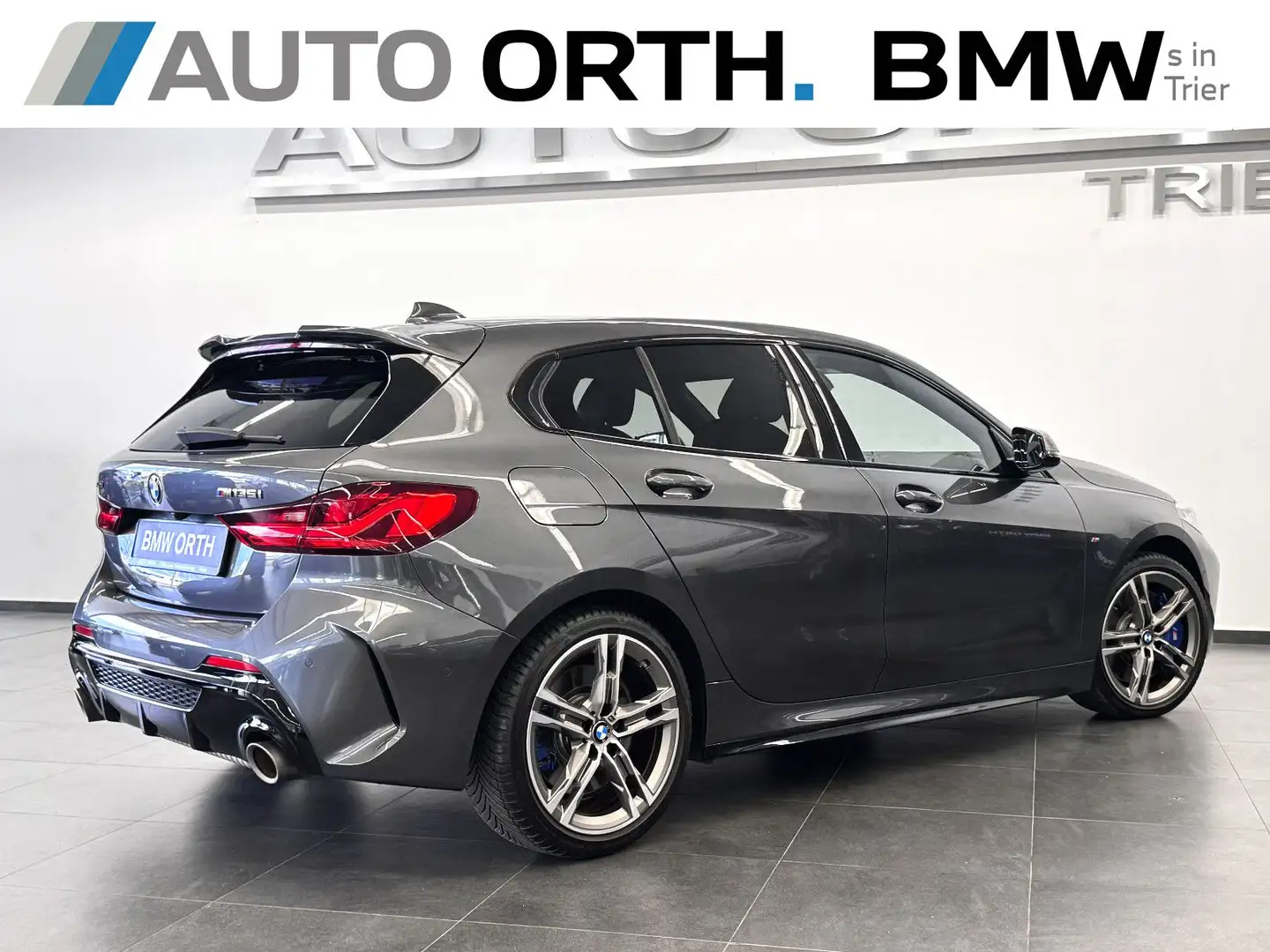 BMW 135 i xDrive LC-PROF HUD KAMERA AD.LED HIFI 18" Gris - 2